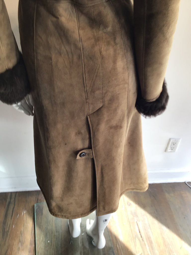 1970s Tan Suede Coat with Faux Fur Lining Size 6