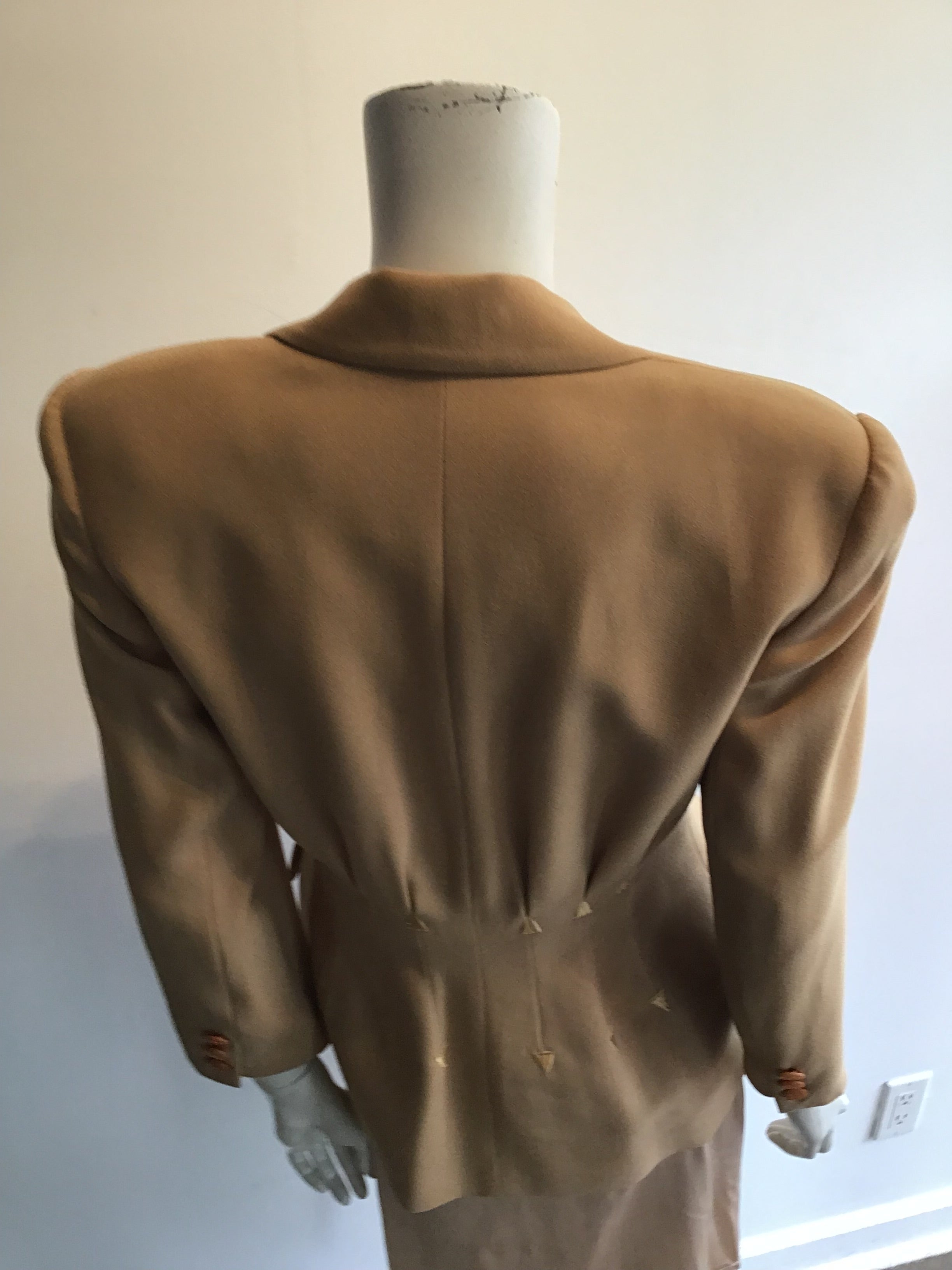 1980’s Tan Rayon Zelda Jacket Size 8