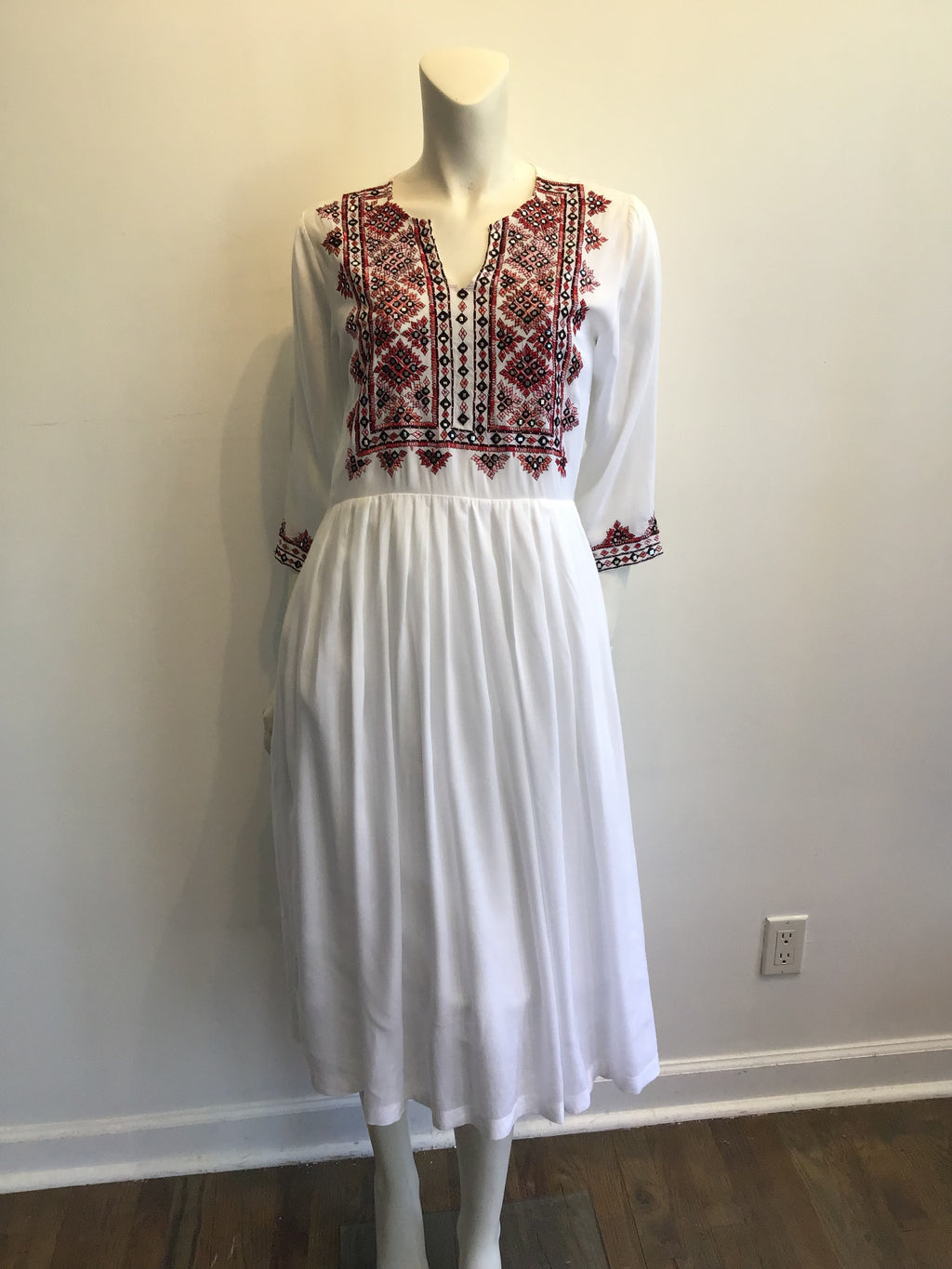 2000s Olivia Dar Cotton Embroidered White Dress Size 10