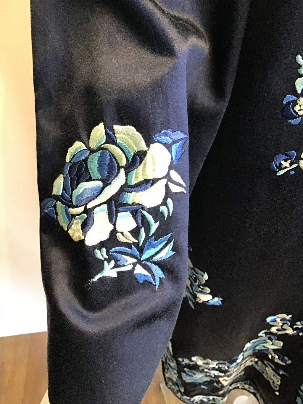 1990’s Ralph Lauren Embroidered Blue Silk Chinese Style Jacket Size 10
