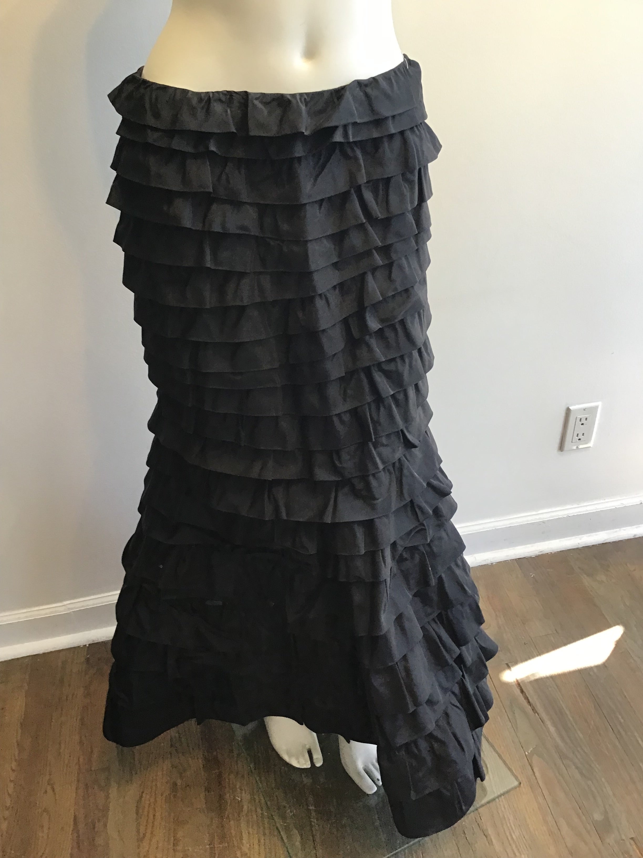 1990’s  Per Se Silk Taffeta Flamenco Skirt Size 6