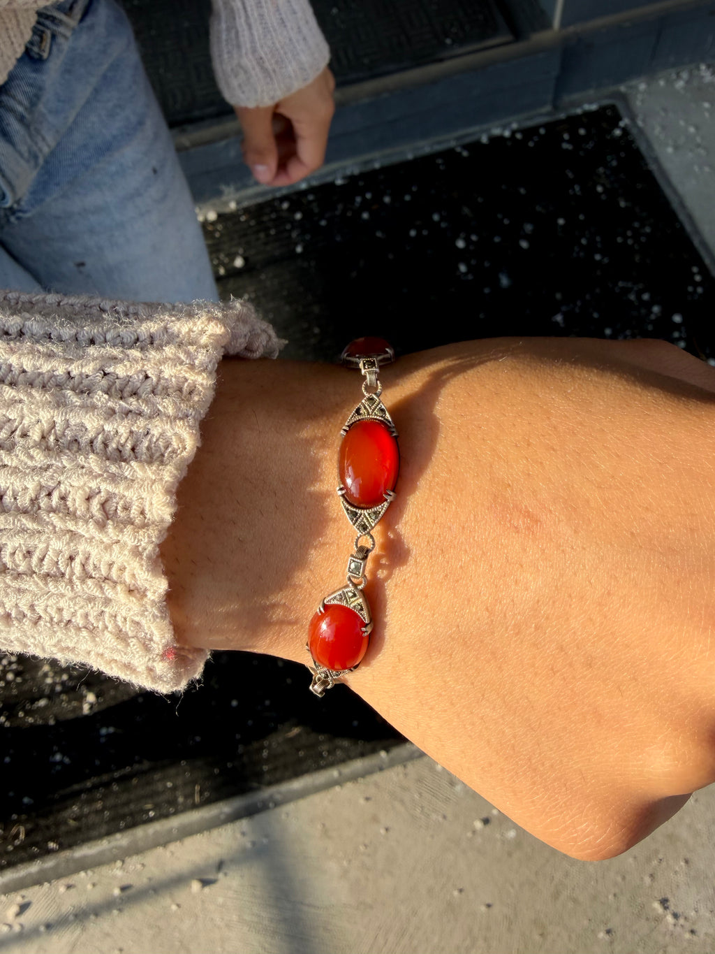 ART DECO STERLING AND CARNELIAN CABACHON BRACELET WTH MARCASITE
