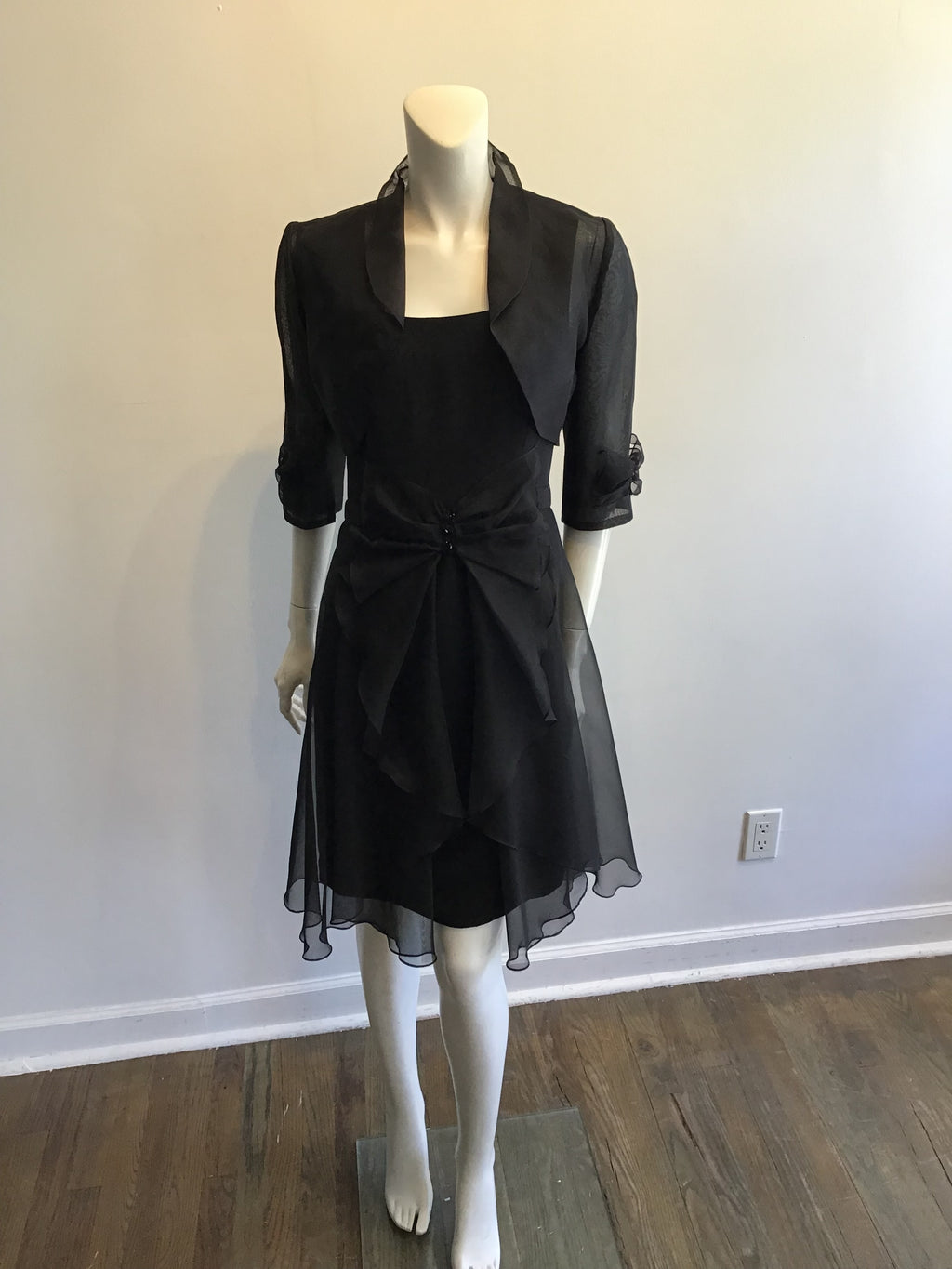 1990’s A Exclusive Black Crepe Cocktail Dress with Bolero Size 8