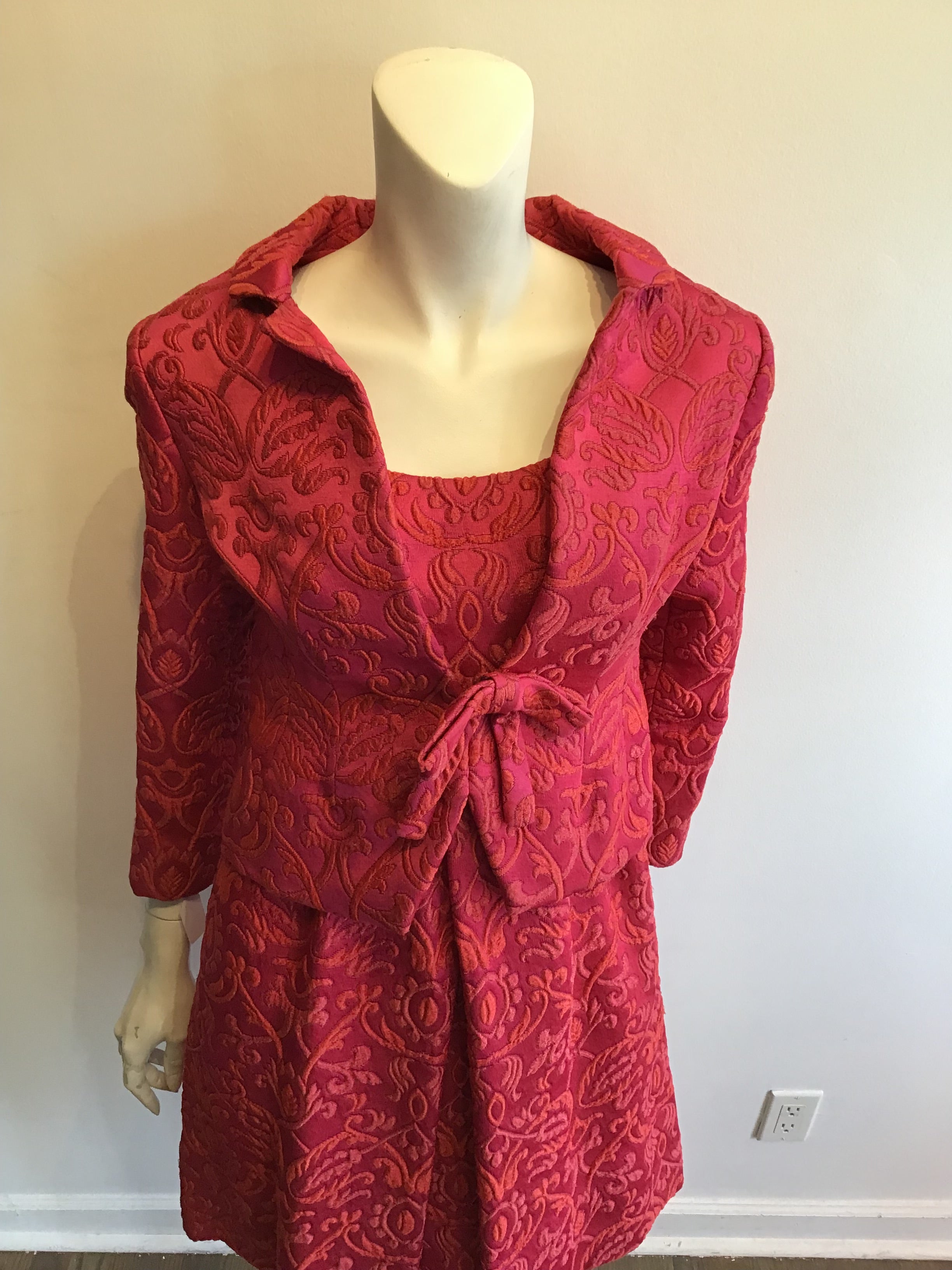 1960’s Sarmi Pink Silk Brocaded dress with Jacket Size. 6