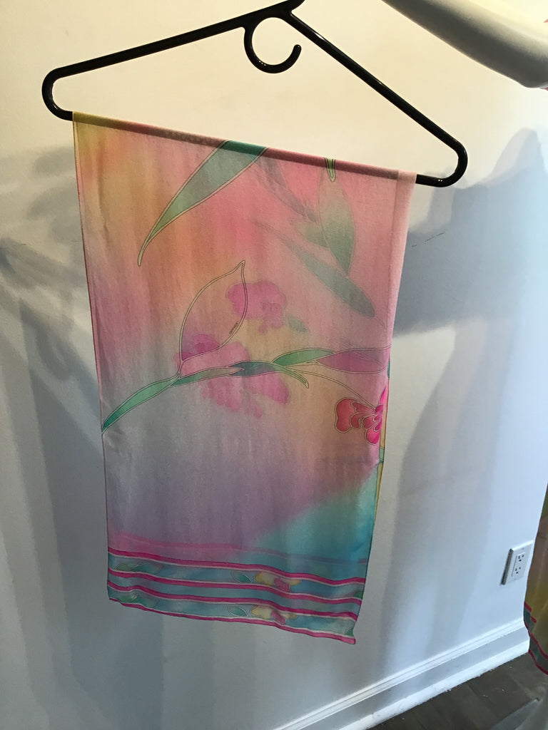 1970’s Silk Jersey Floral Printed Leonard of Paris. Dress with Scarf Size 8