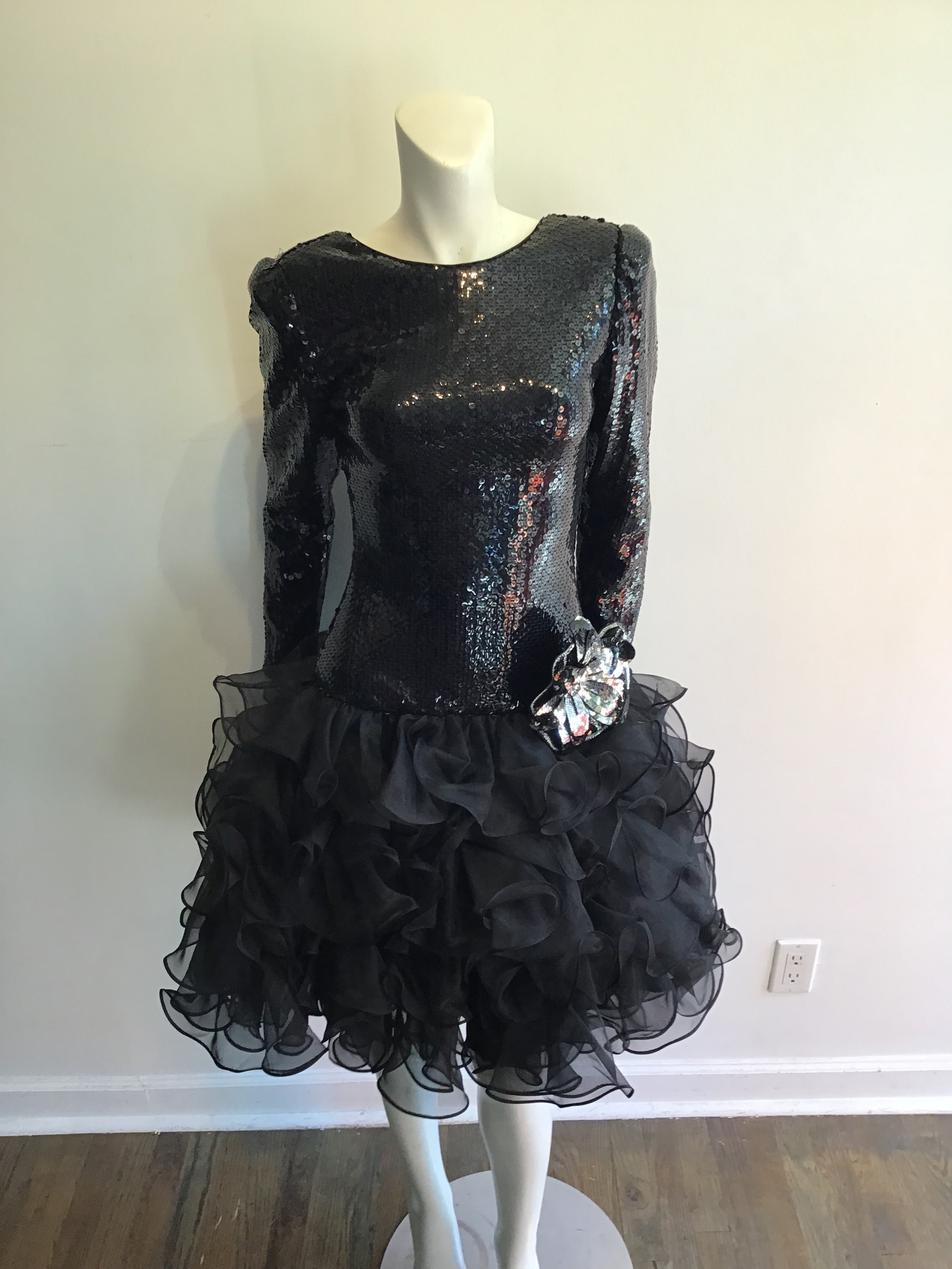 1980’s Black Sequined and Crepe After Dark by Julie Duroché Size 4