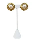 PEARL CLIP ON CHANEL 80S EARRINGS