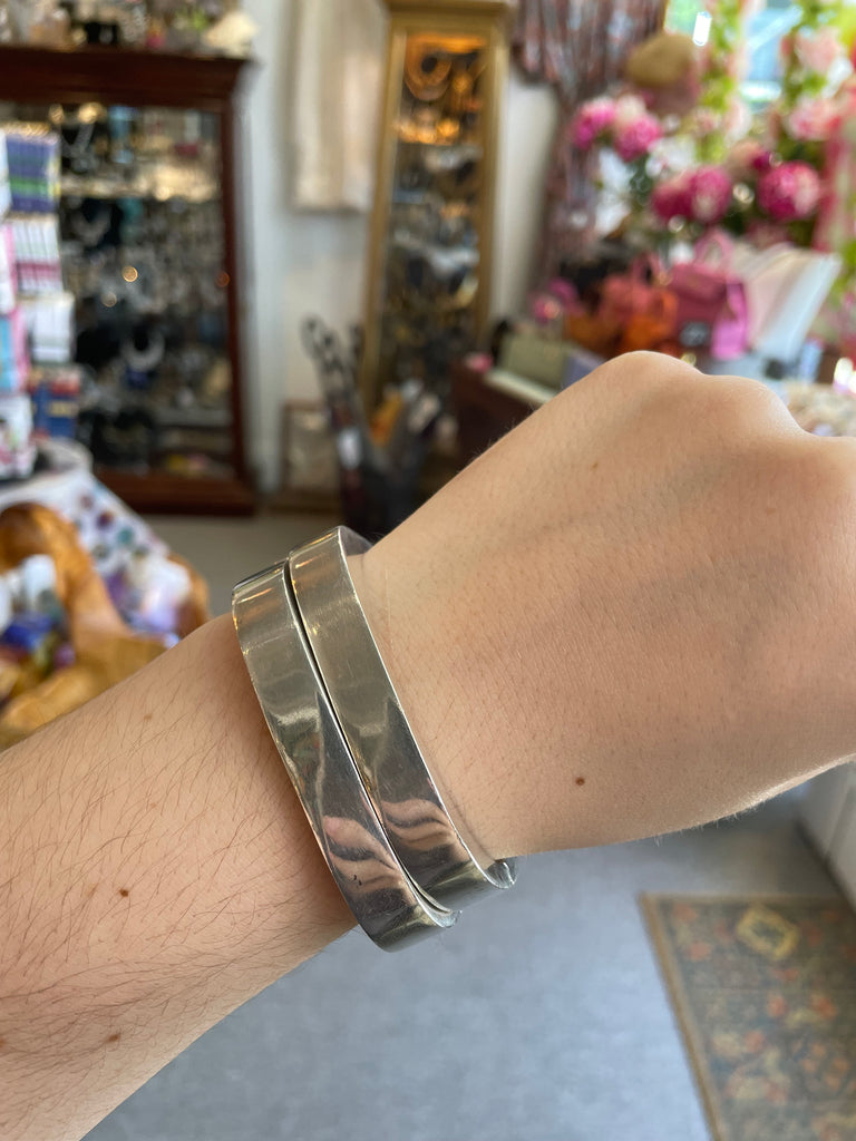 Sterling Mexican 1970s Bangle with Squared /rounded Edges