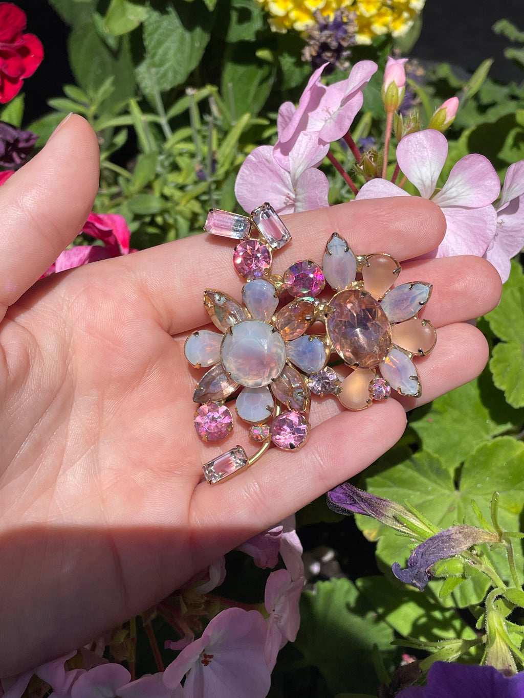 pink rhinestone 1950s kramer pin