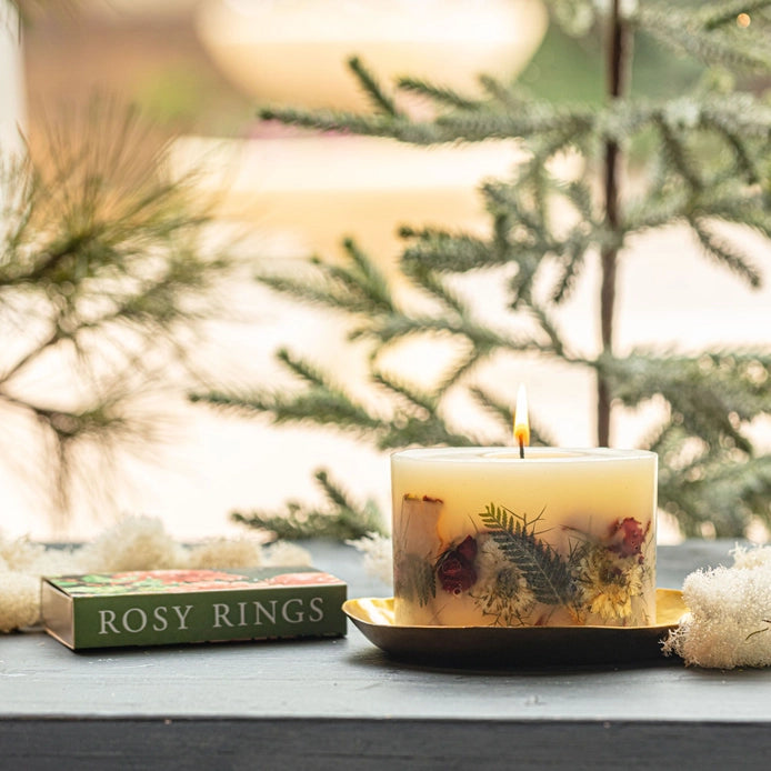 ROSY RINGS PETITE OVAL BOTANICAL CANDLE SPICY APPLE