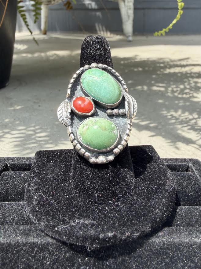  Turquoise Ring With Coral made of Sterling Silver
