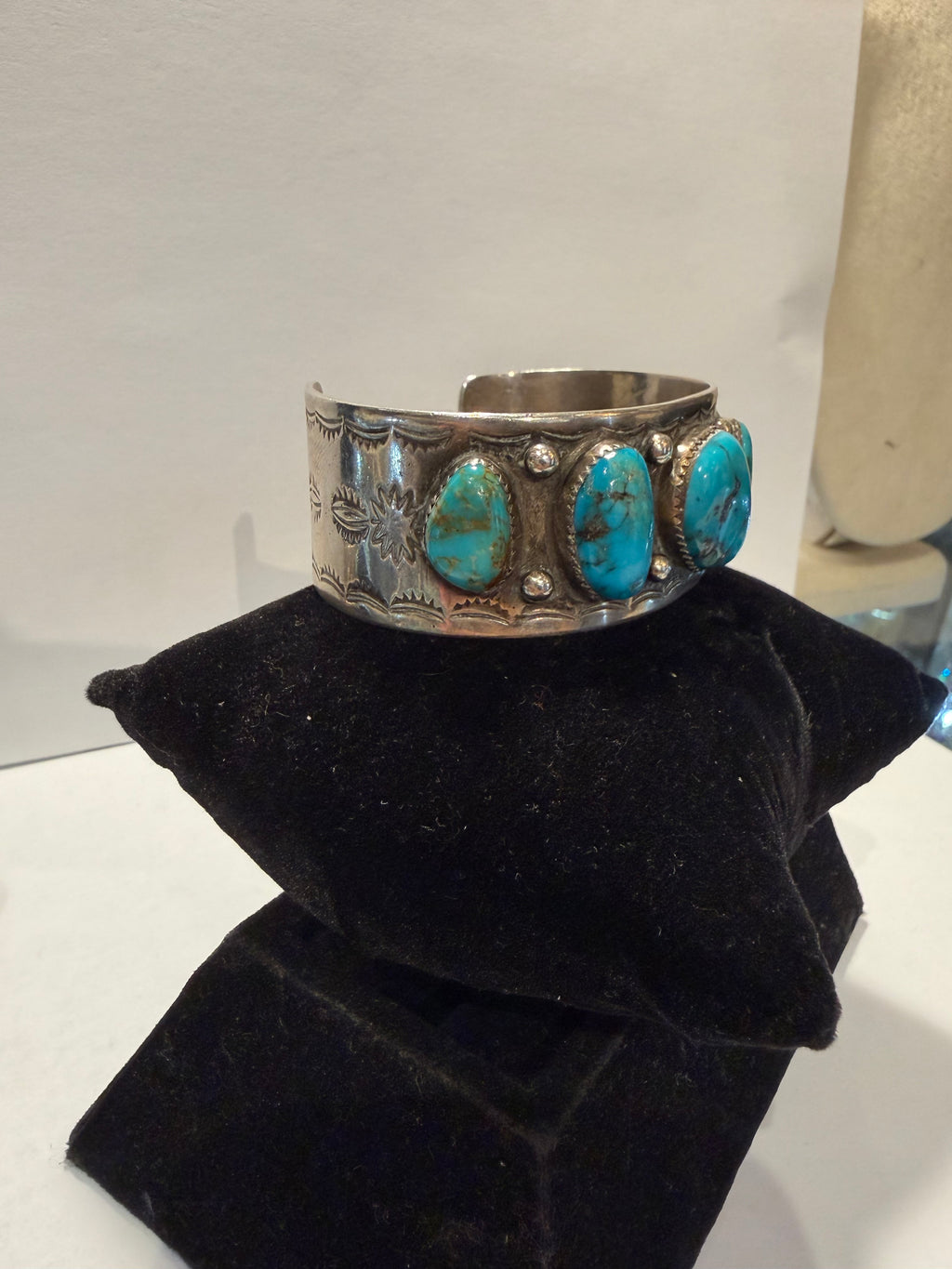 TURQIOSE CUFF NAVAHO