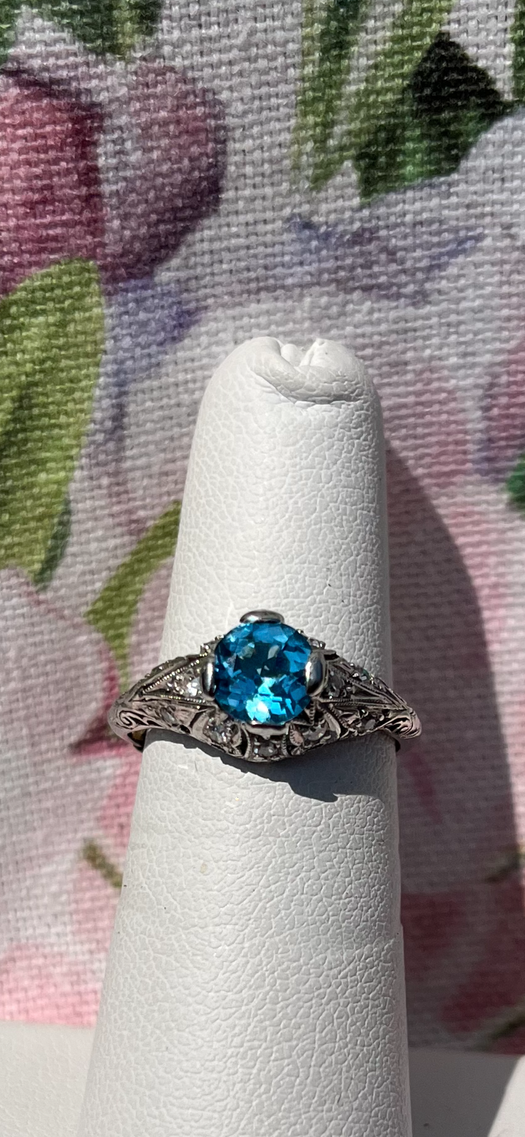 PLATINUM AND BLUE AQUAMARINE /DIAMONDS RING-SIZE 5.5