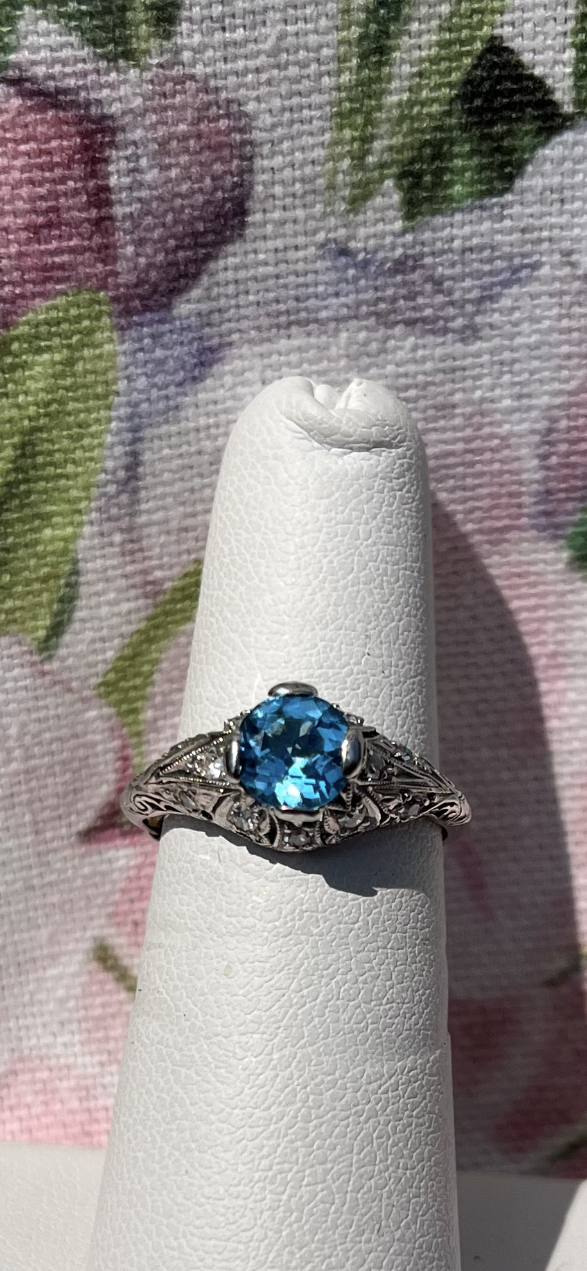 PLATINUM AND BLUE AQUAMARINE /DIAMONDS RING-SIZE 5.5