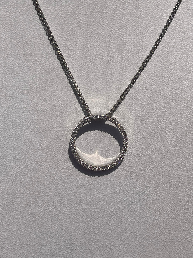 18K Diamond Circle Necklace (Made in Italy)