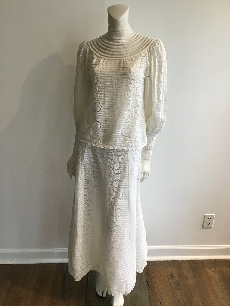1980's White Cotton  2 Piece Ribbon and Lace Dress size 6