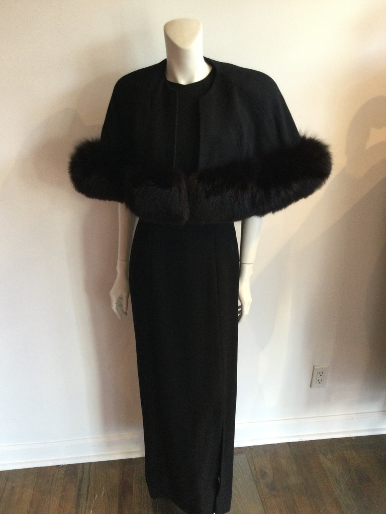 1980s Pauline Trigeré Black Wool Crepe Evening dress with Matching Capelette with fox trim -size 8