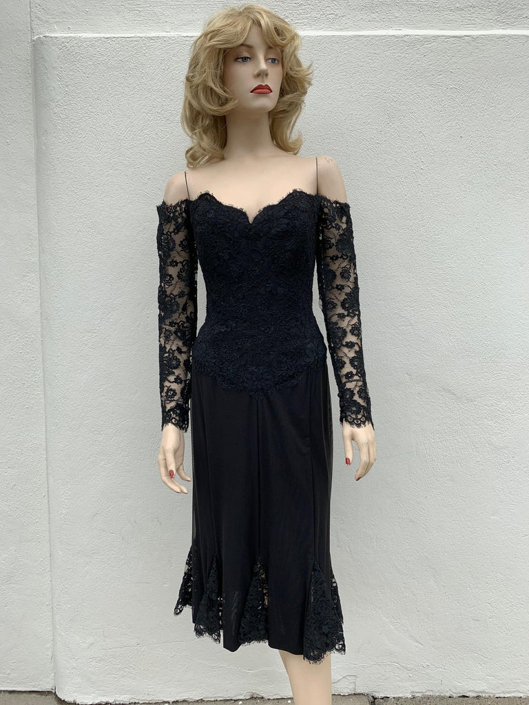 Vicky Tiel Couture Black lace dress
