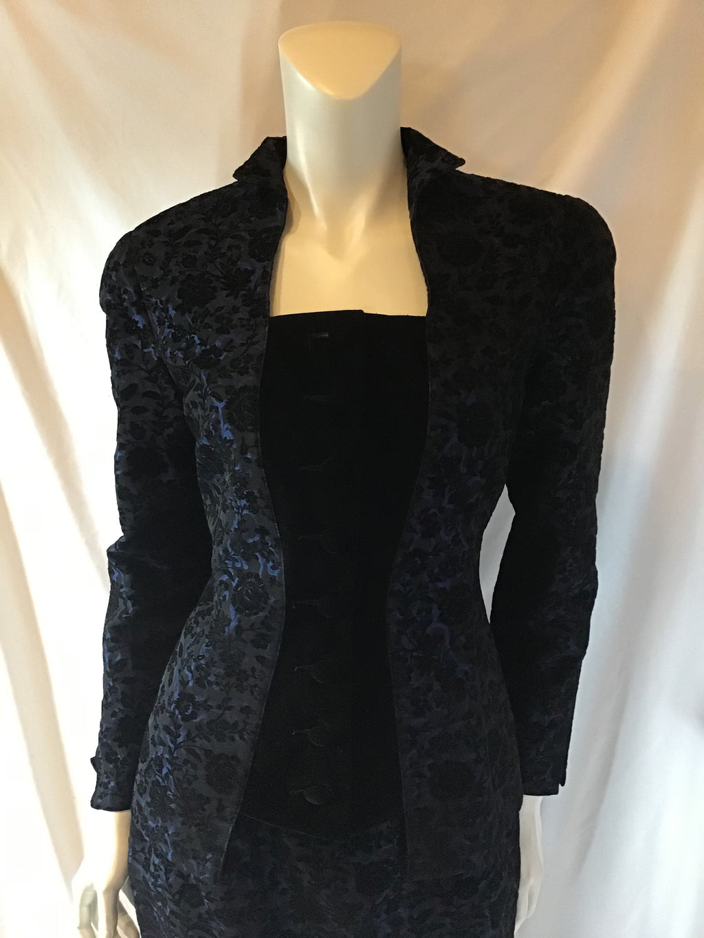Vintage 1980s Banu Blue/black Suit