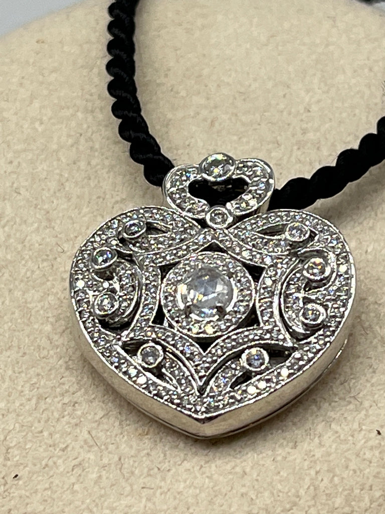 Barry Kronen 14k Diamond  Heart Locket Necklace