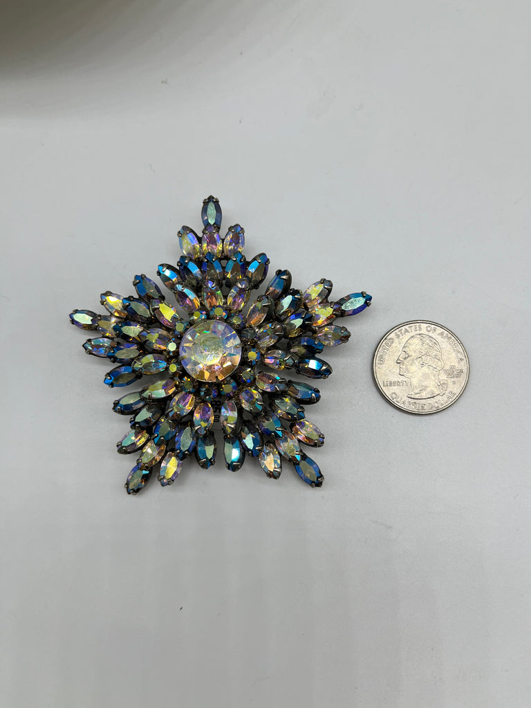 Blue 1960s Blue irredecent rhinestone  pin