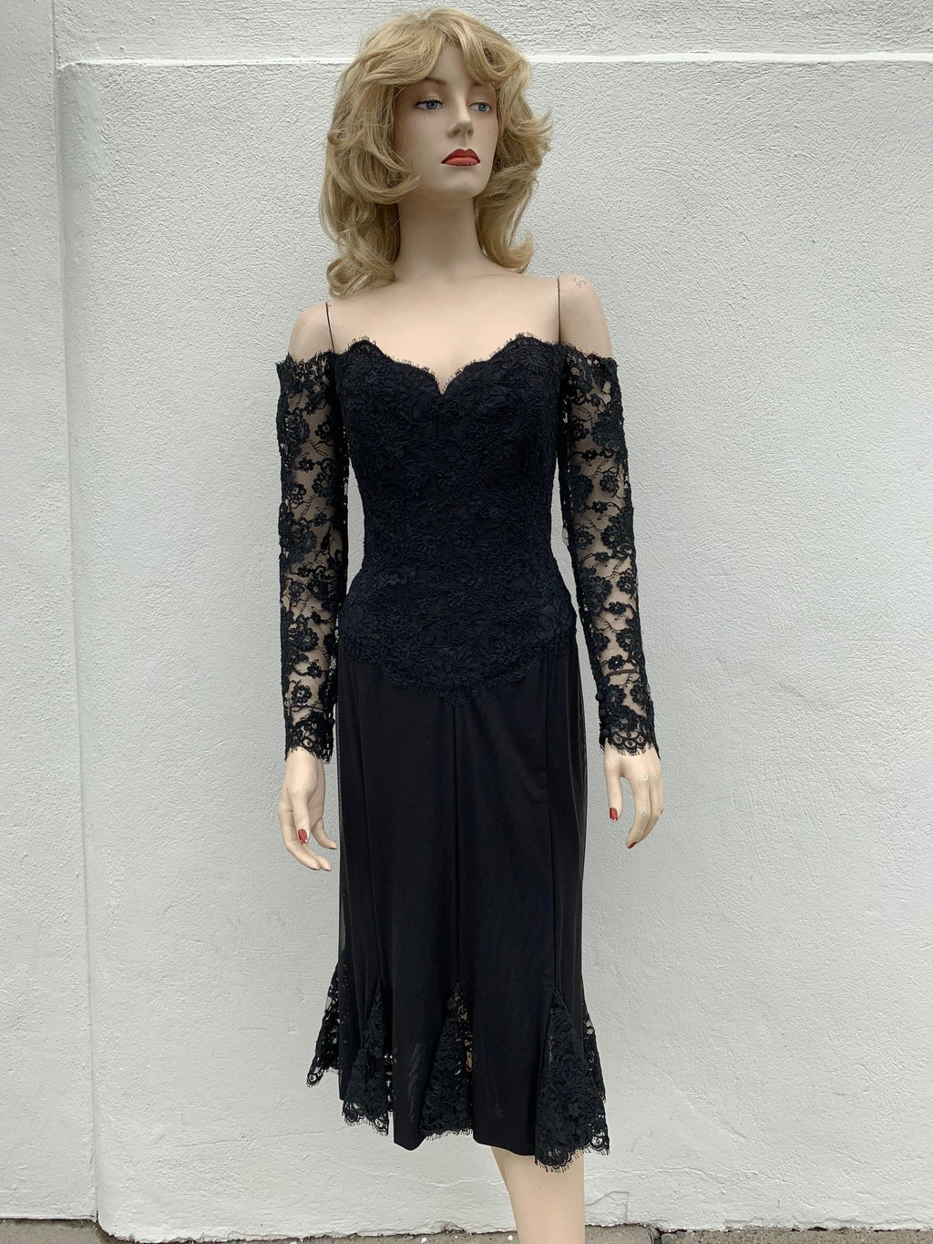 Vicky Tiel  Mesh and Lace Black Couture Dress 4/5