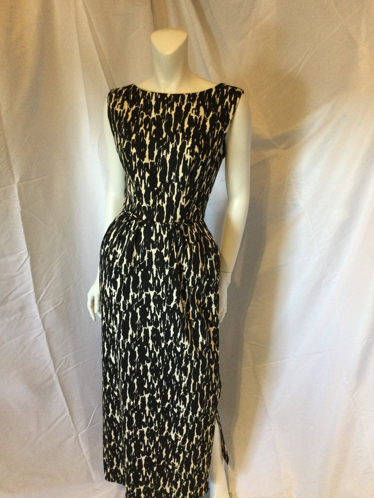 Vintage 1960s Black and white Cotton printed long dress