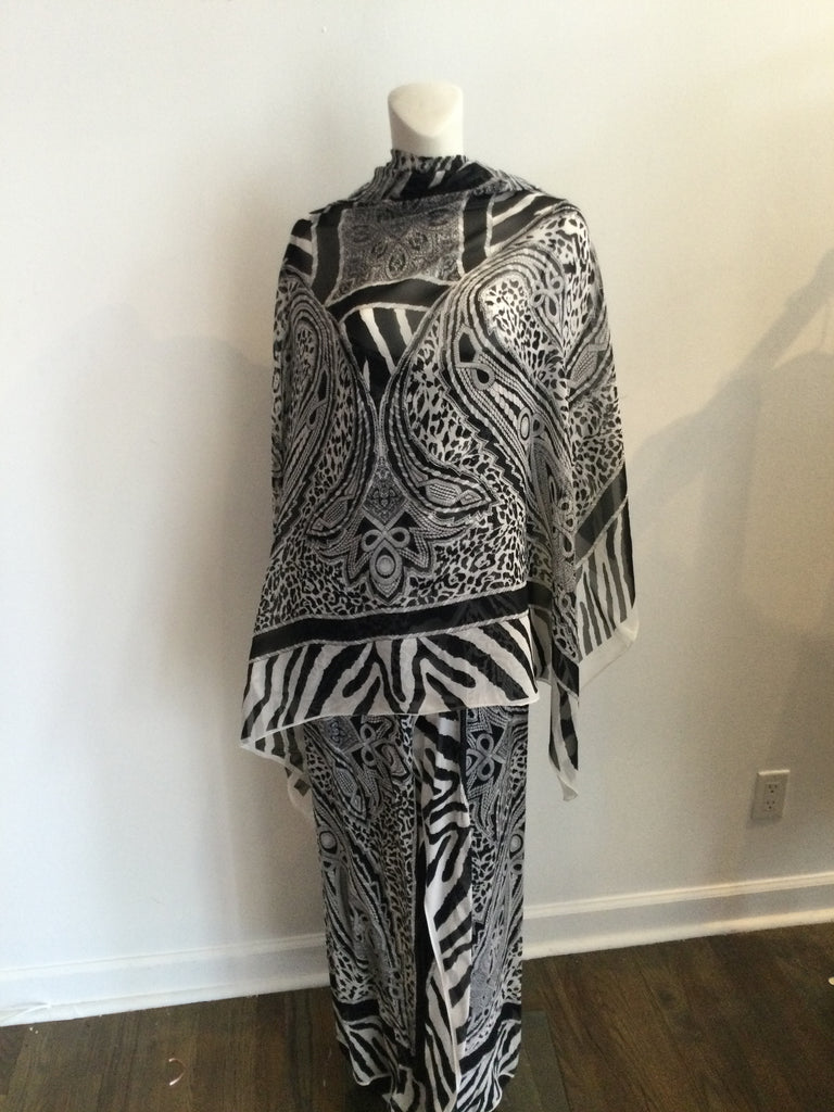 !980s Loius Feraud Black and white printed silk paisley Chiffon gown