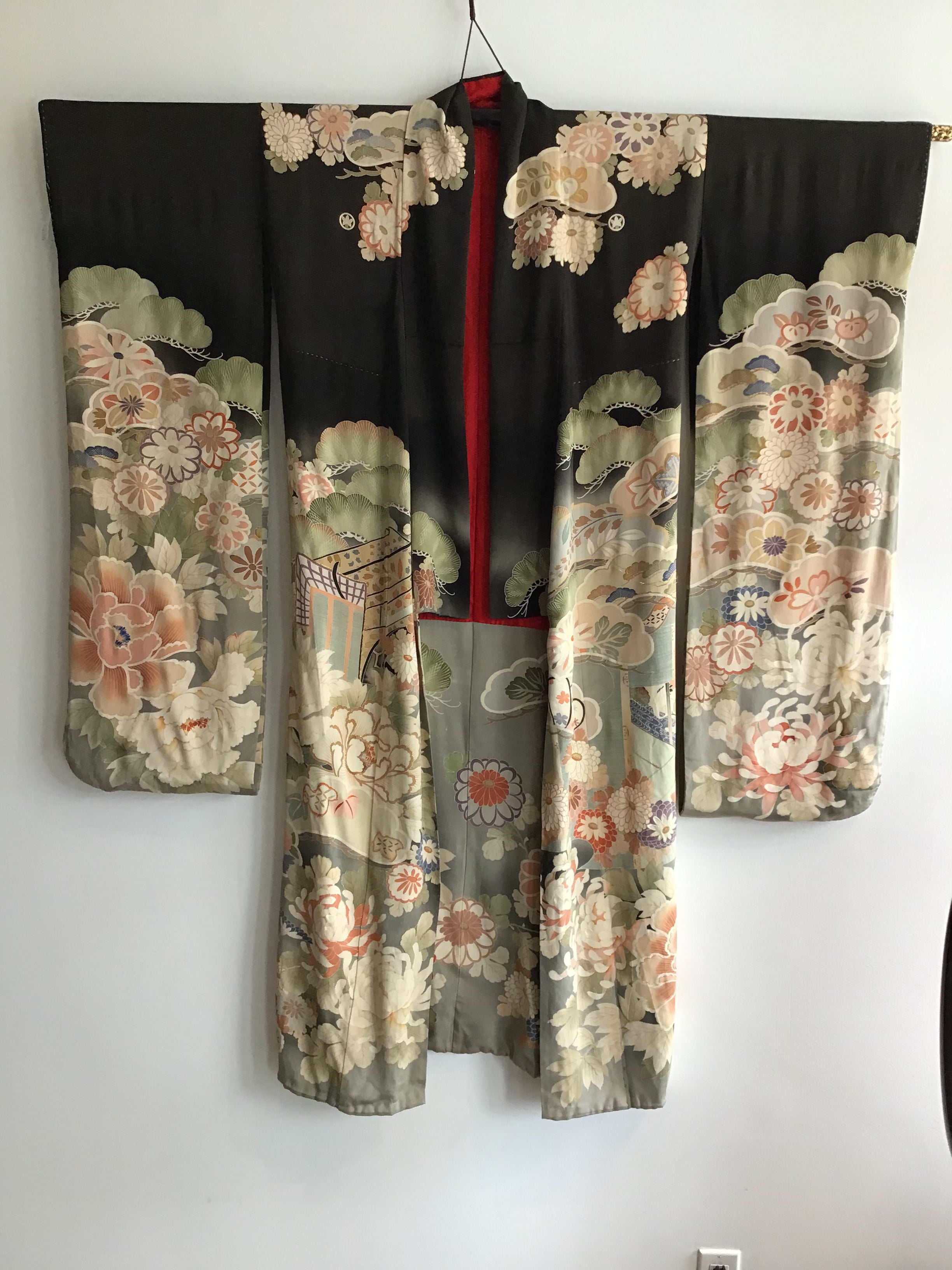Vintage 1930s Japanese Black Kimono with pink ,cream and green flowers flowers