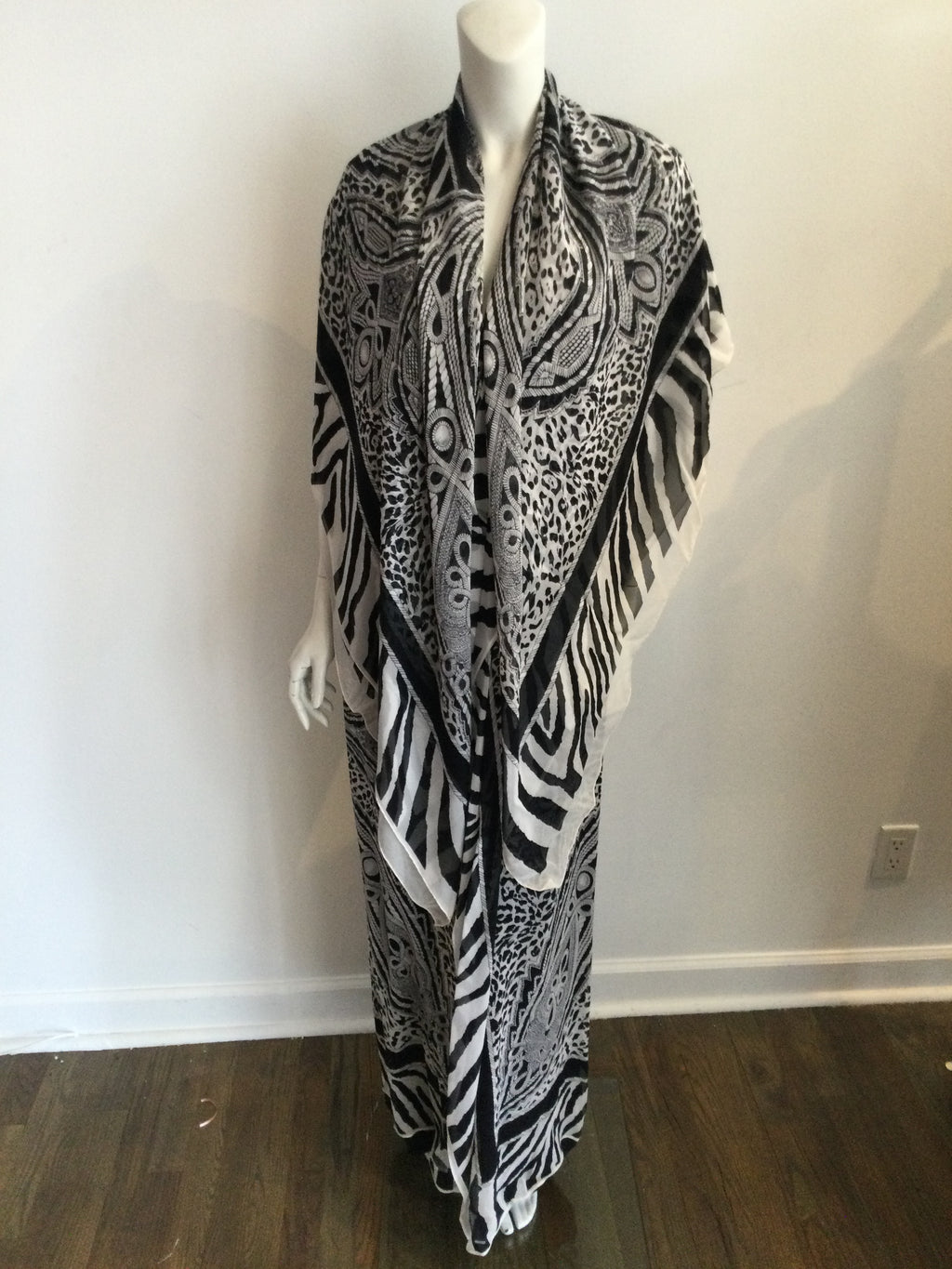 Lloius Feraud two piece silk chiffon paisely print dress and shawl