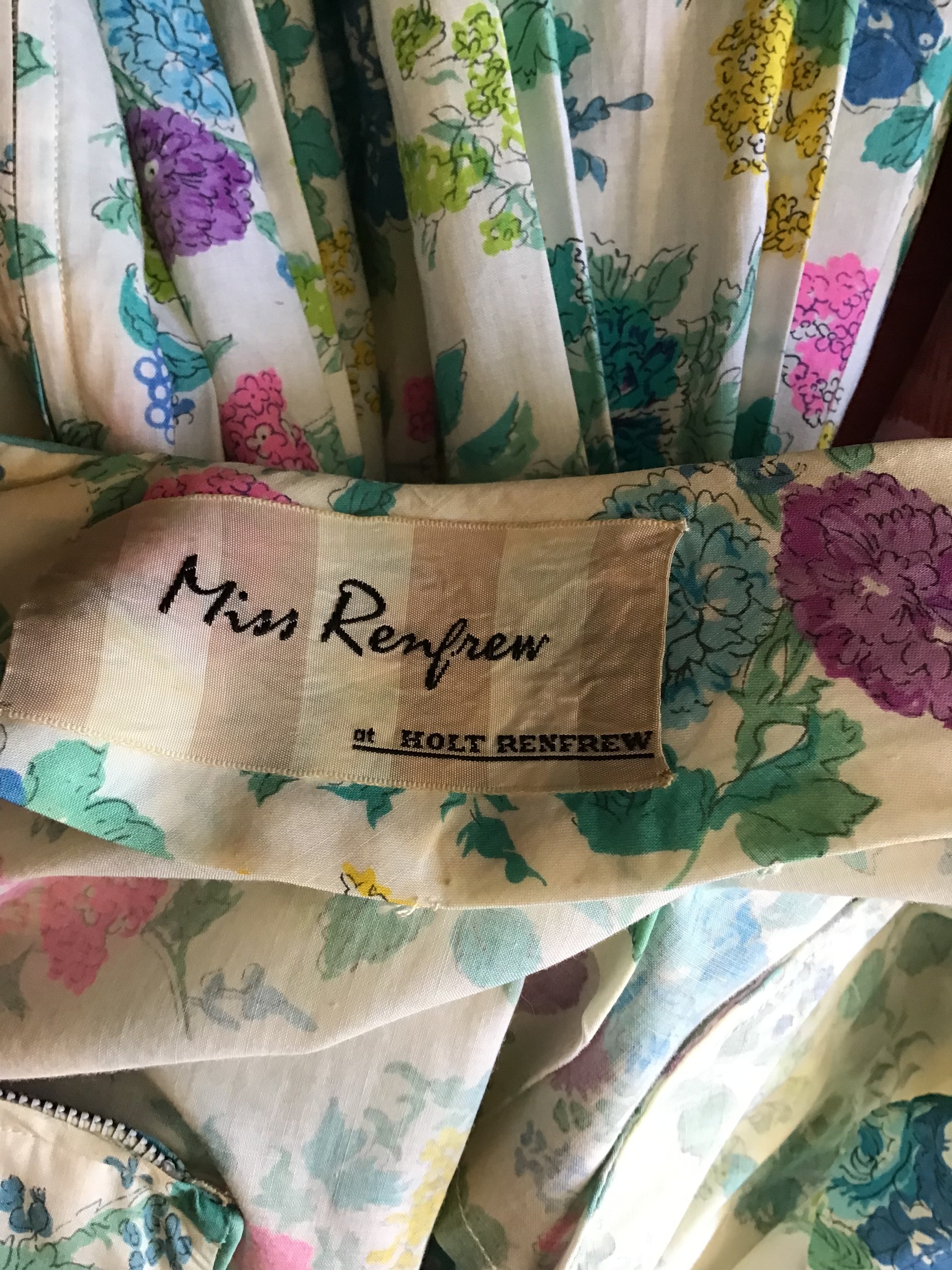 1950s Miss Renfrew Floral Printed Cotton Garden Dress