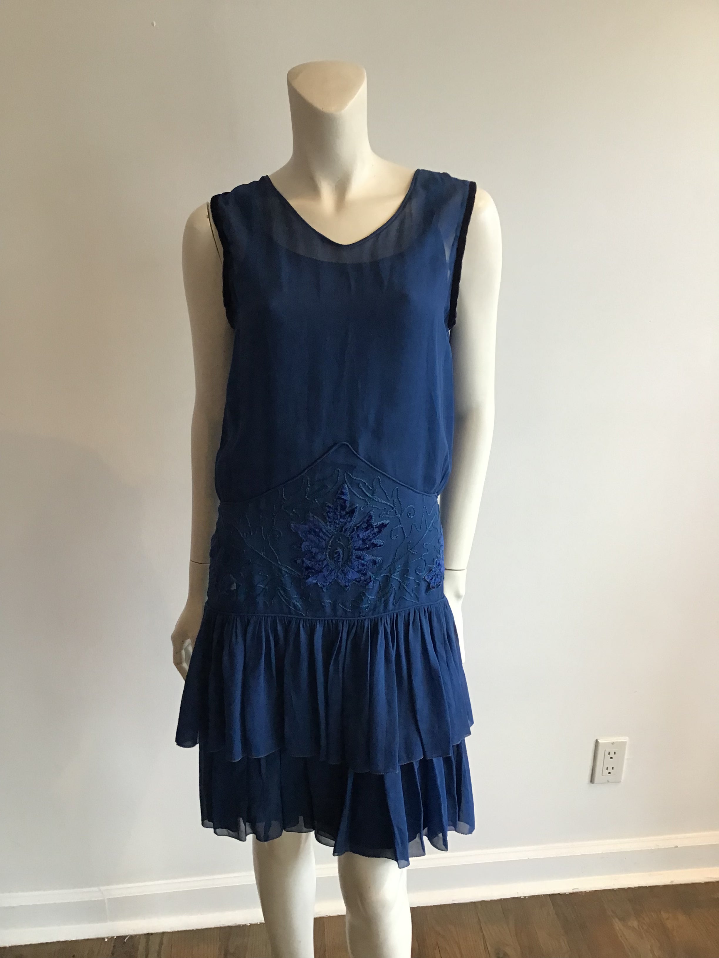 1920's Blue Silk Chiffon Dress with Embroidery size 4