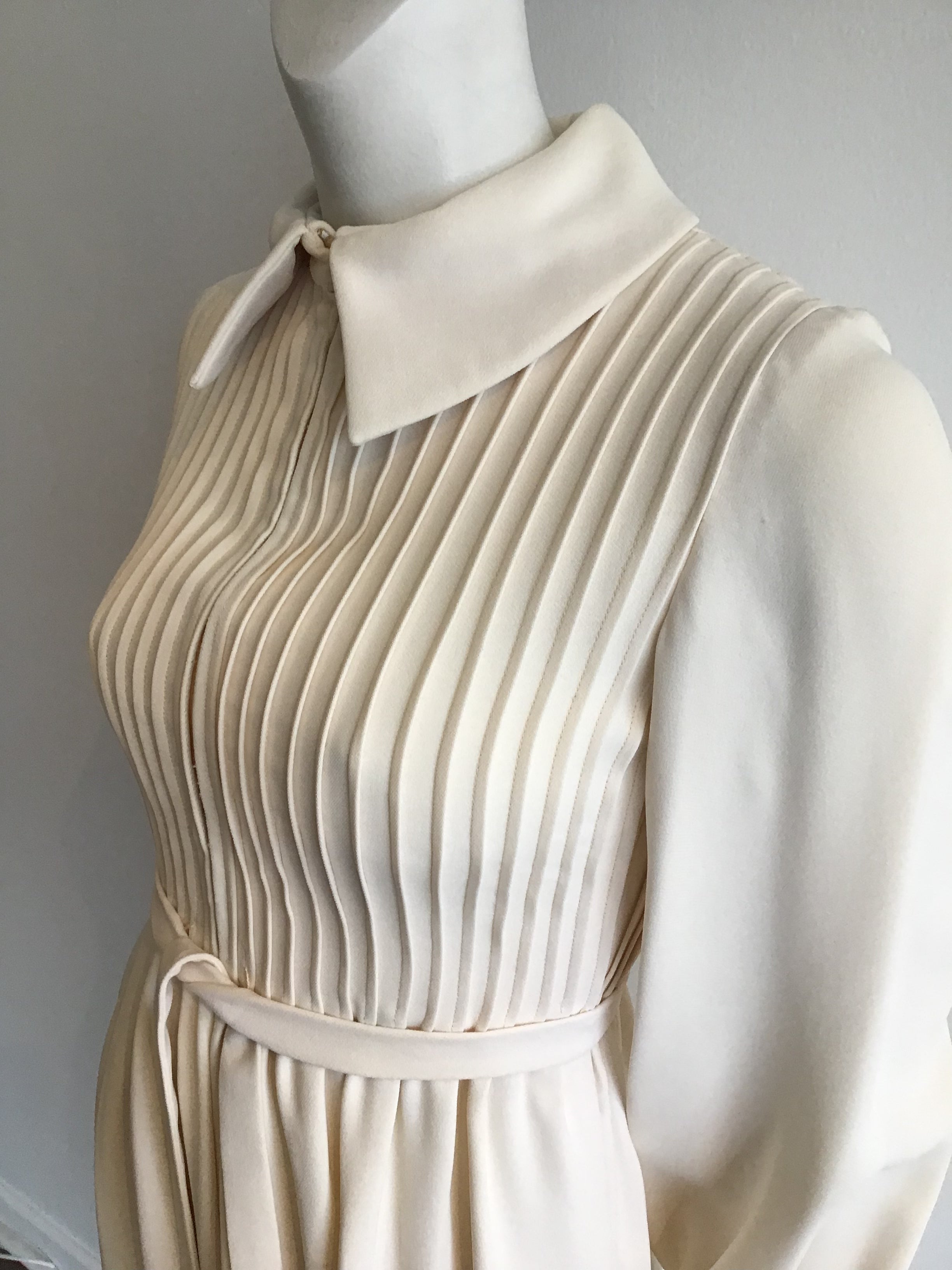 1960s Cream Pleated Front Wool blend Day Dress-size 6