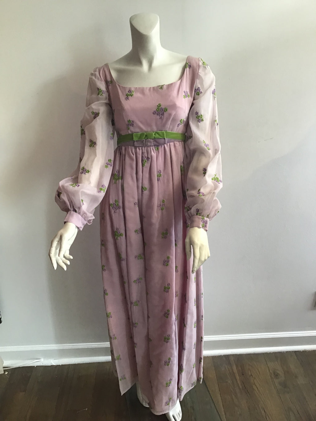 1970s Lavender Crepe with Embroidered Flowers Maxi Dress size 0-2