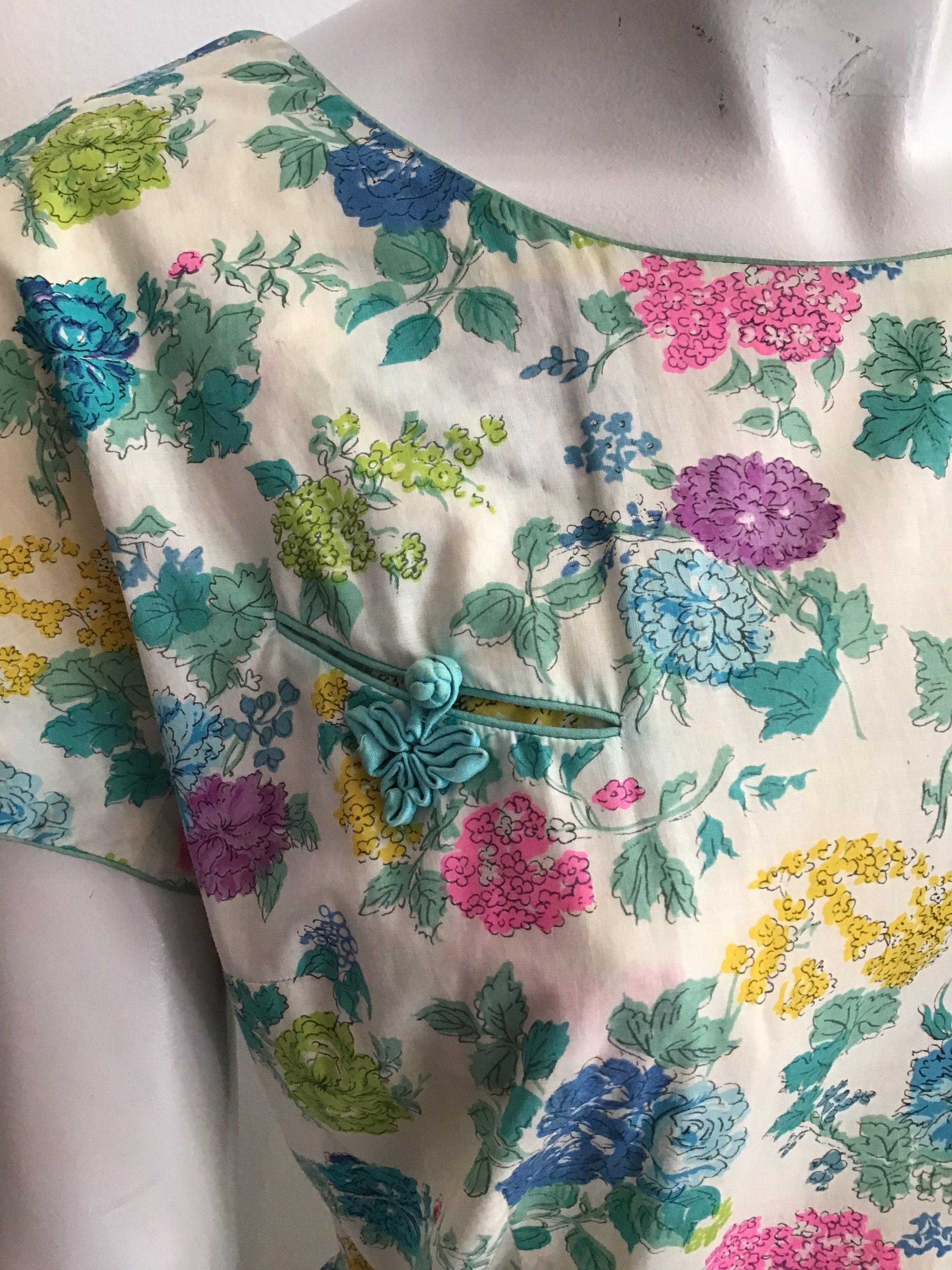 1950s Miss Renfrew Floral Printed Cotton Garden Dress