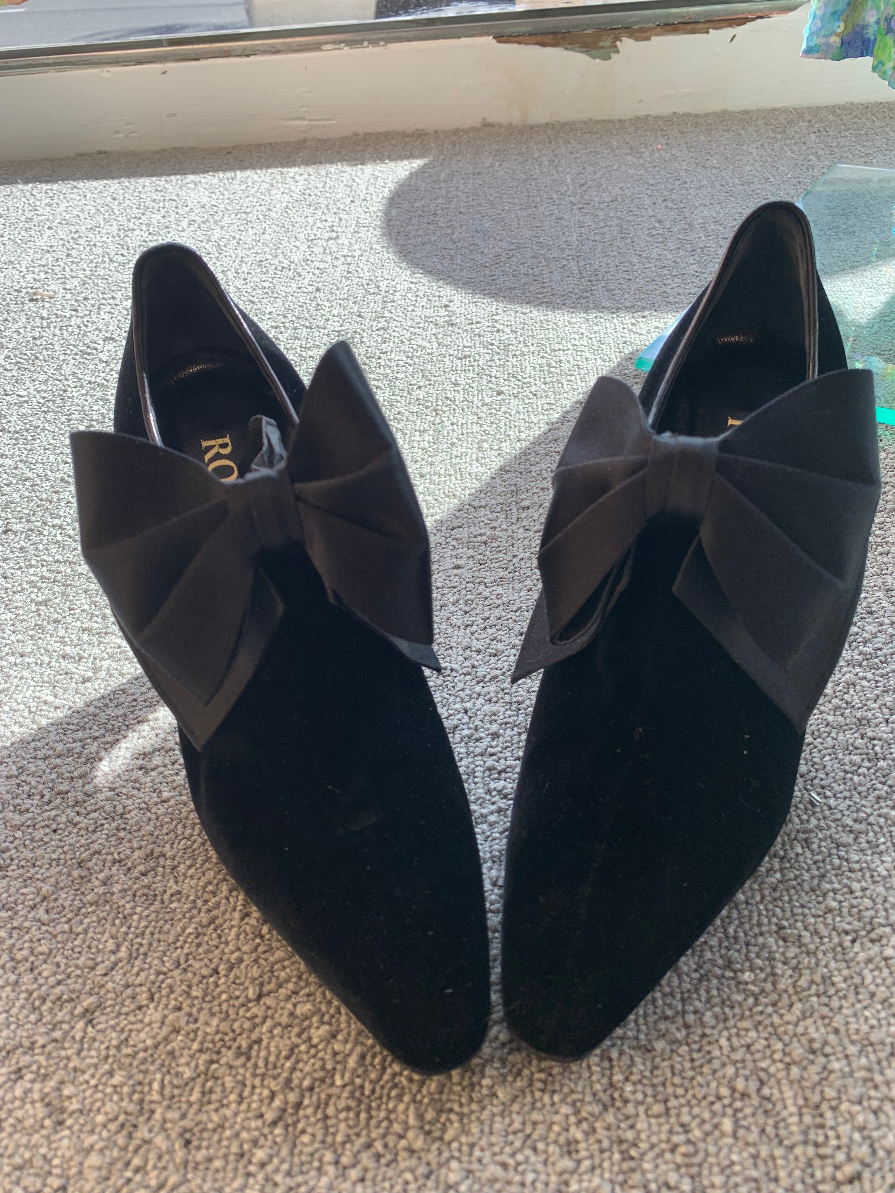 Roger Vivier Black Velvet shoes with bow-size 37 1/2