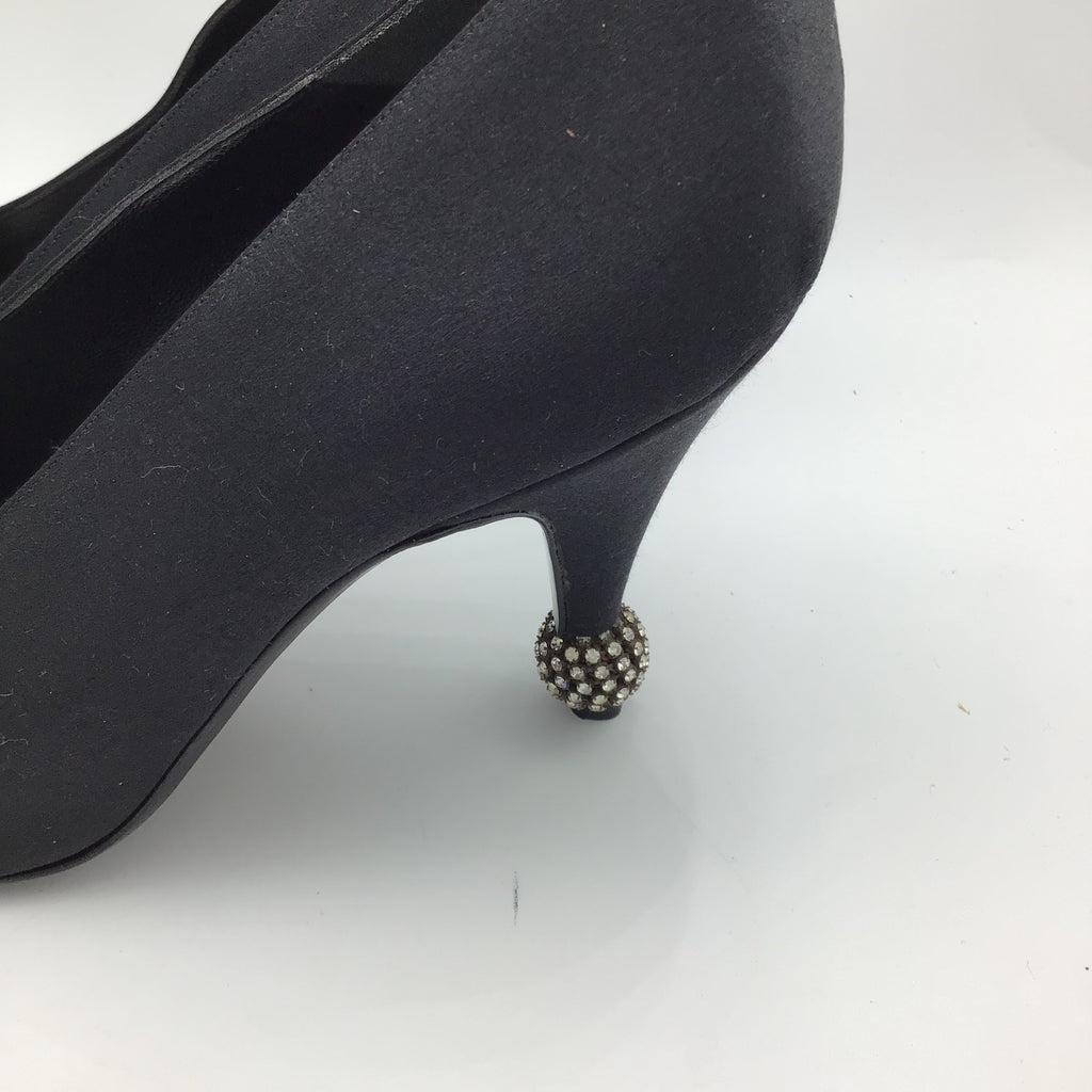 Roger Vivier 90s Black Rhinestone Heeled Pumps Sophia s Gallery