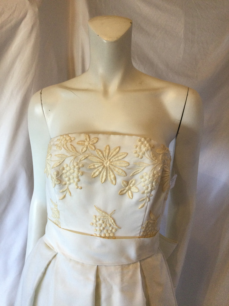 1950's Cream Strapless Cotillion with embroidery-Gown -size 8