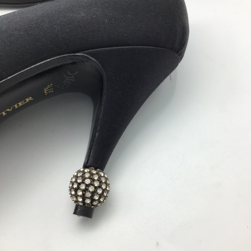 Roger Vivier 90s Black Rhinestone Heeled Pumps