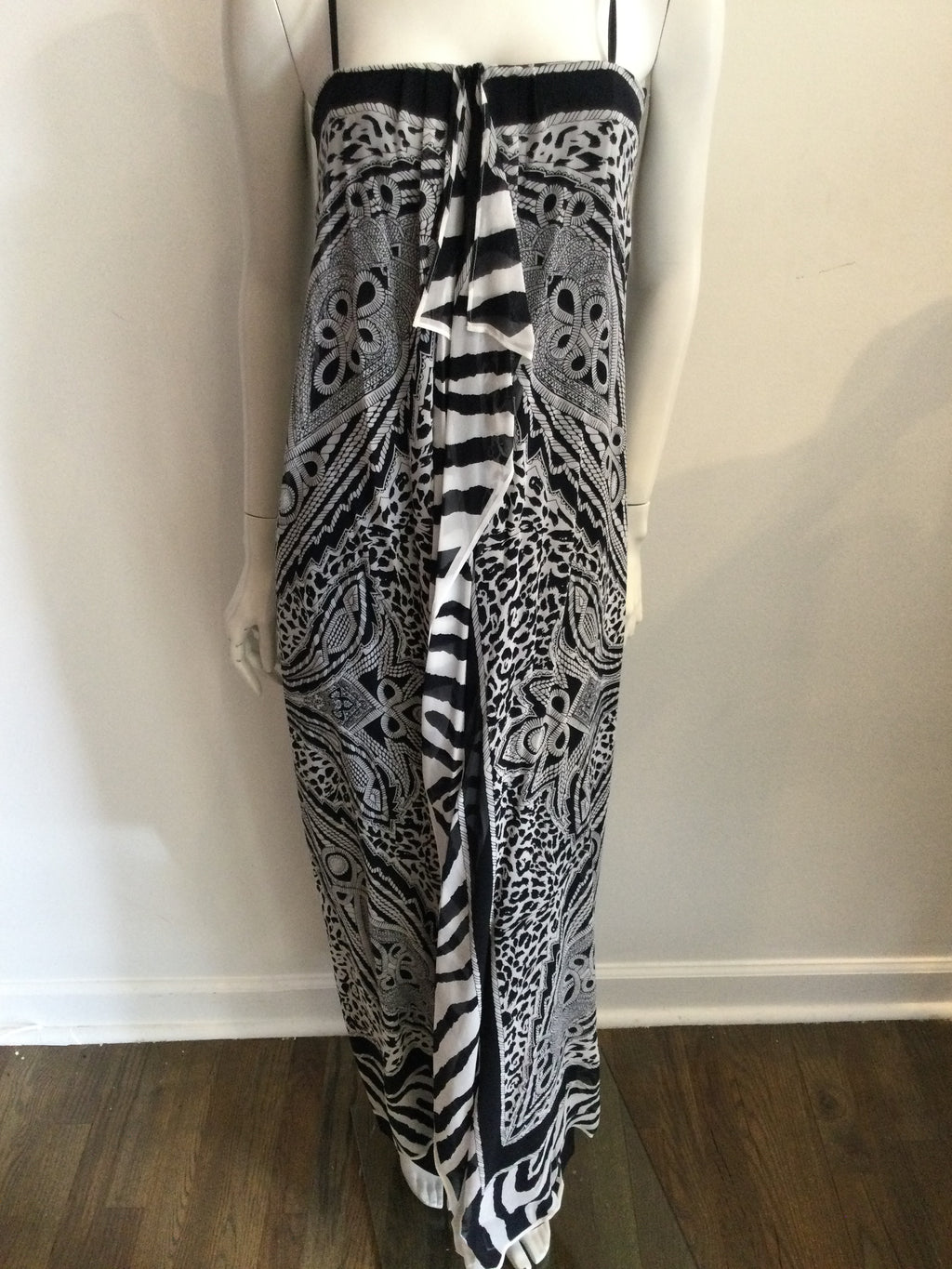 1980's Louis Féraud Black and White Silk Chiffon Paisley print long dress with Shawl-size 8