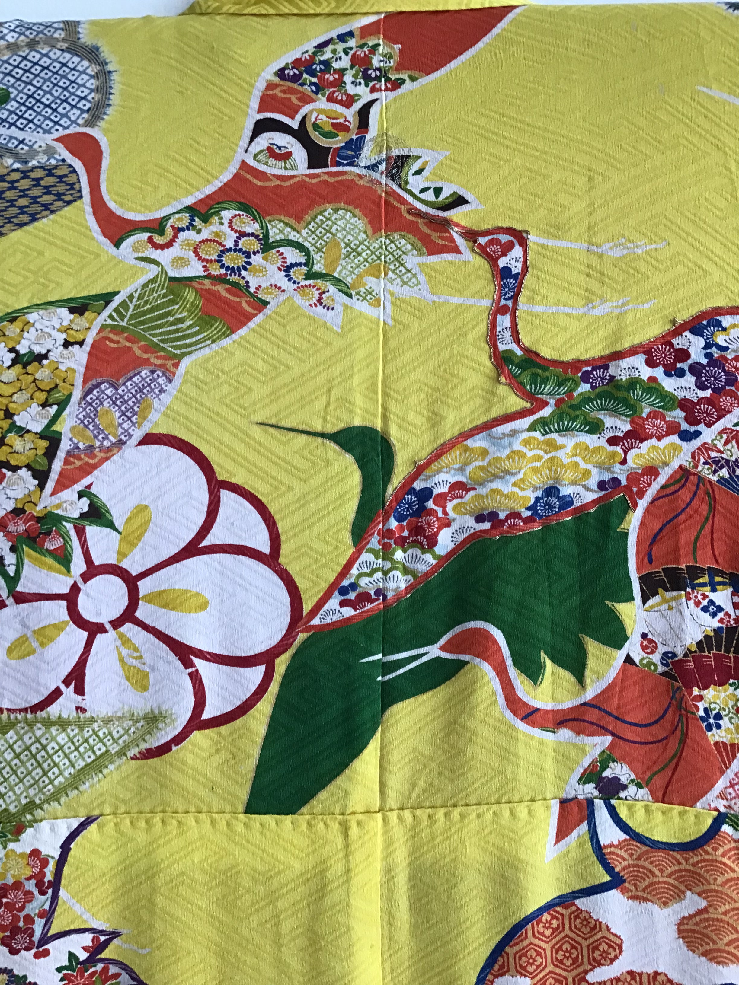 1950s Yellow Bird and Flower Printed rayon crepe Kimono