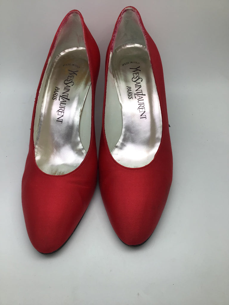 Vintage 2024 ysl heels