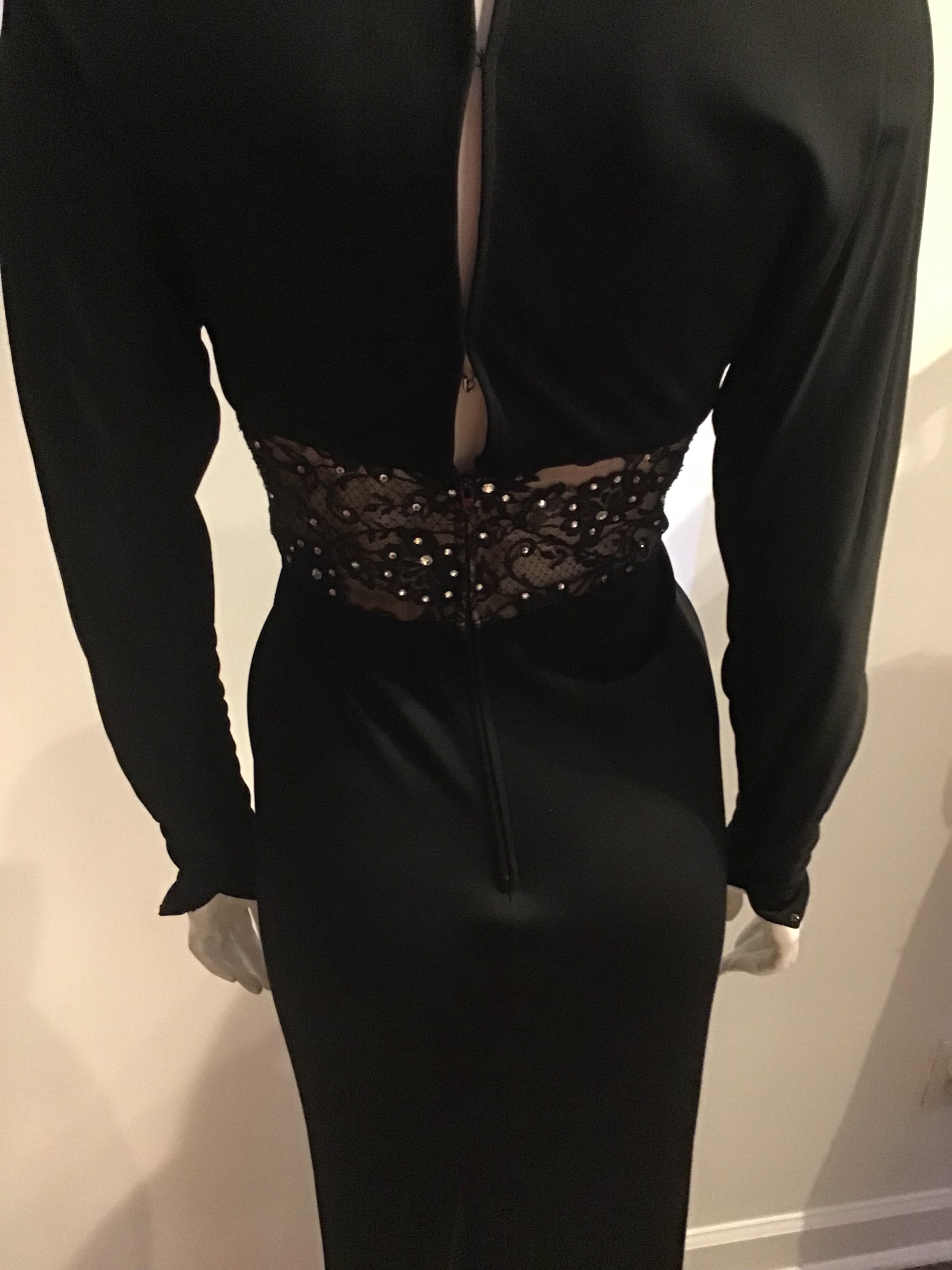 Molly Parnis 70s Silk Crepe Black Evening Gown size 2-4