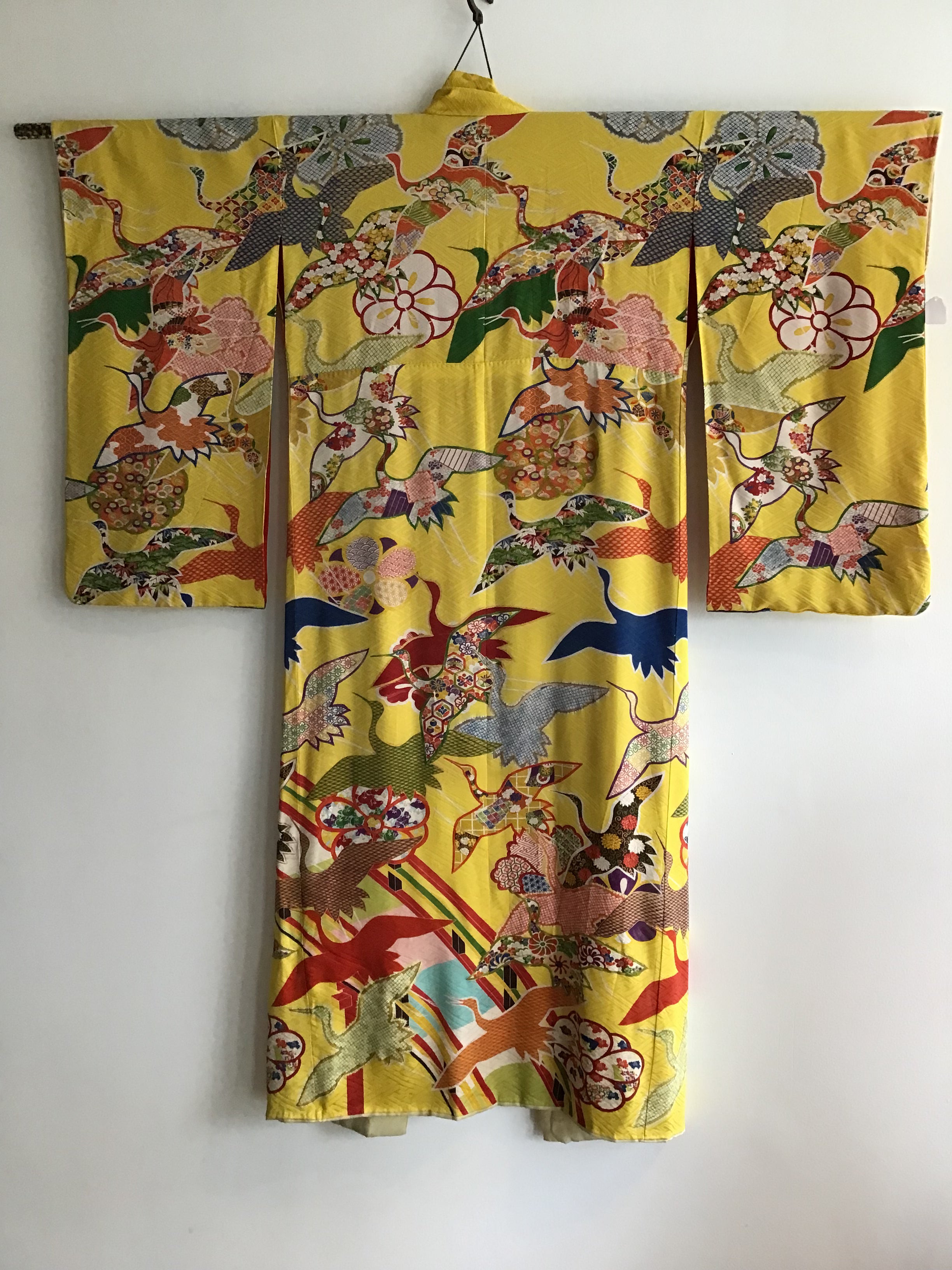 1950s Yellow Bird and Flower Printed rayon crepe Kimono