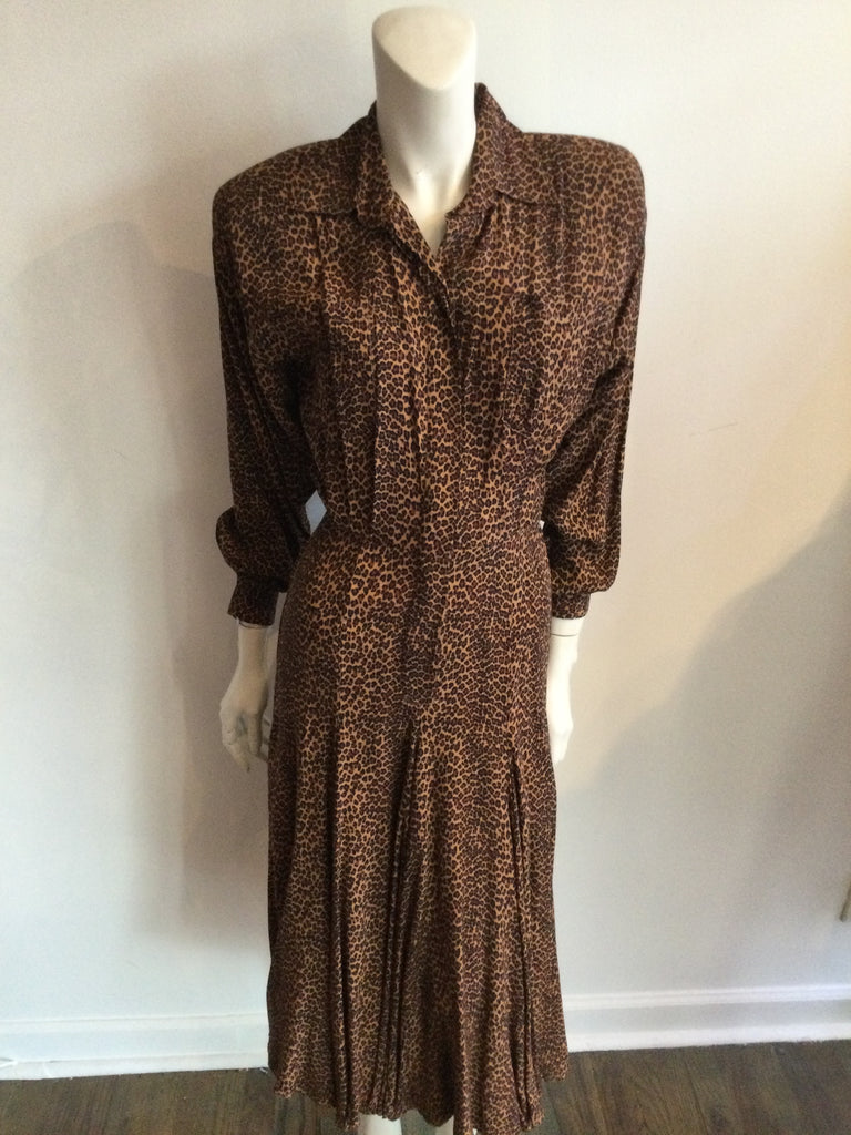 1980s Norma Kamali Rayon leopard print day dress
