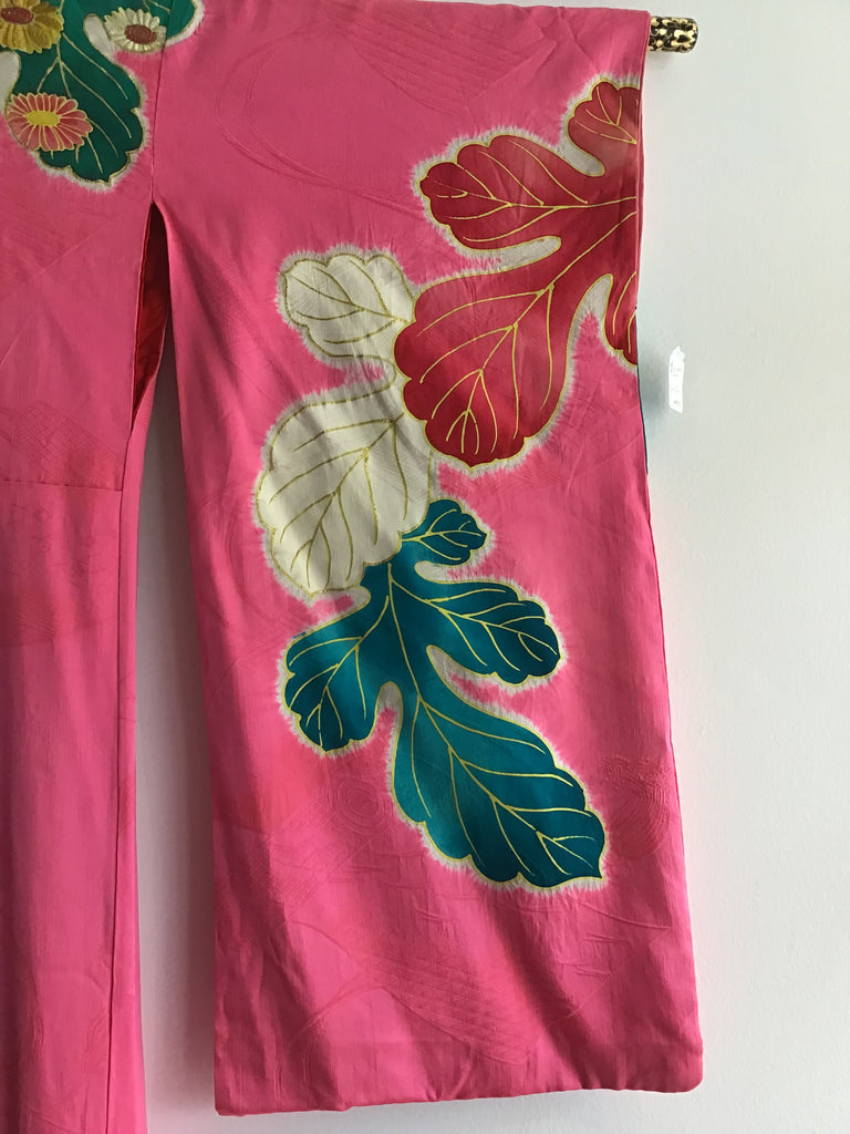1950s Pink Silk Kimono with Large Leaves