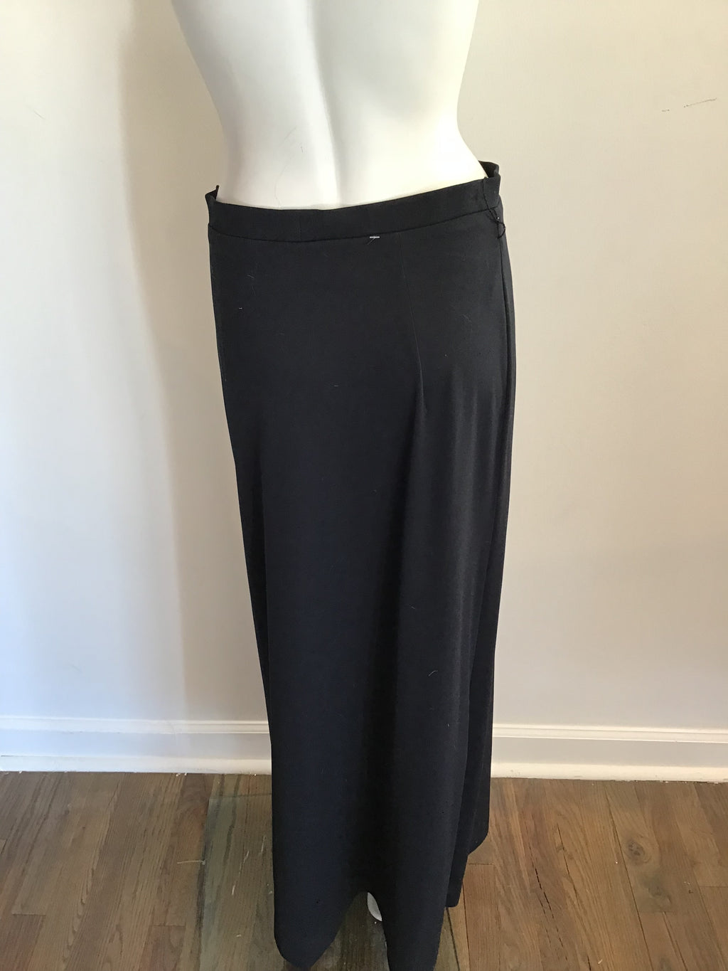 1970s Miss Shaheen Black Skirt with Asian Inspired Writing