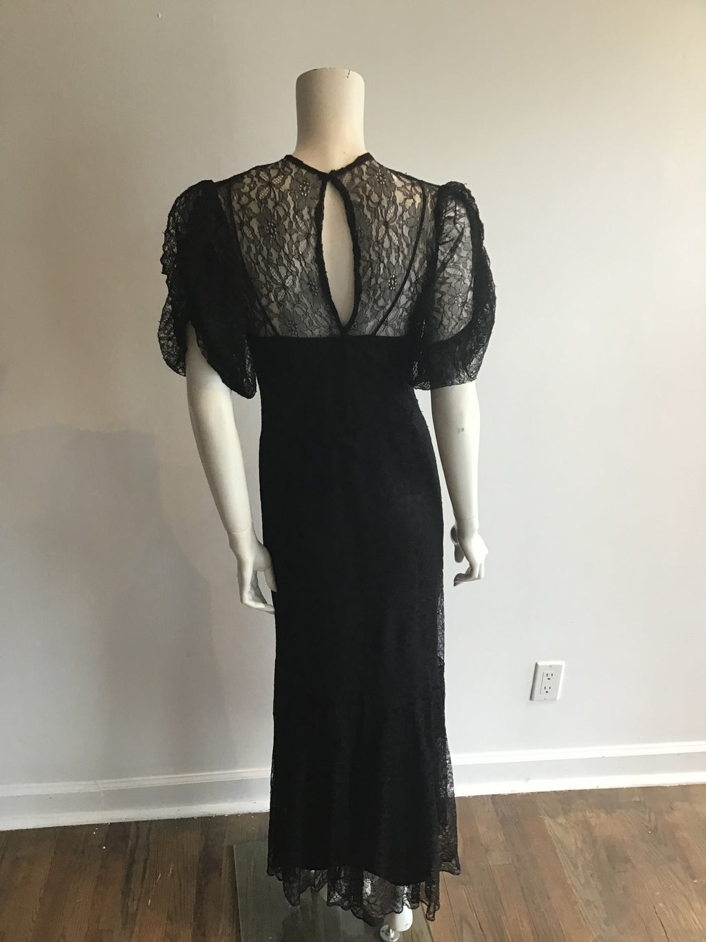 1930s Black Lace Evening Gown size 6