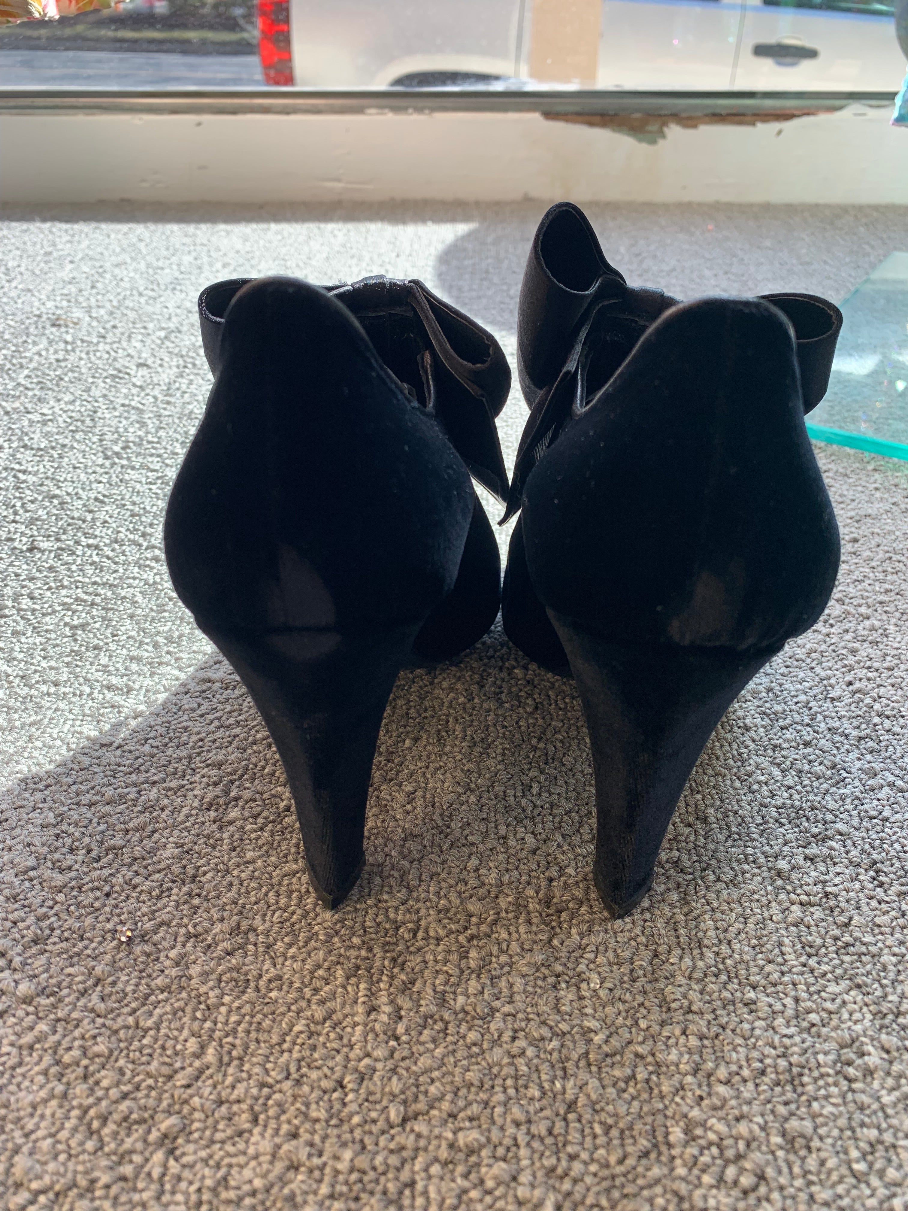 Roger Vivier Black Velvet shoes with bow-size 37 1/2