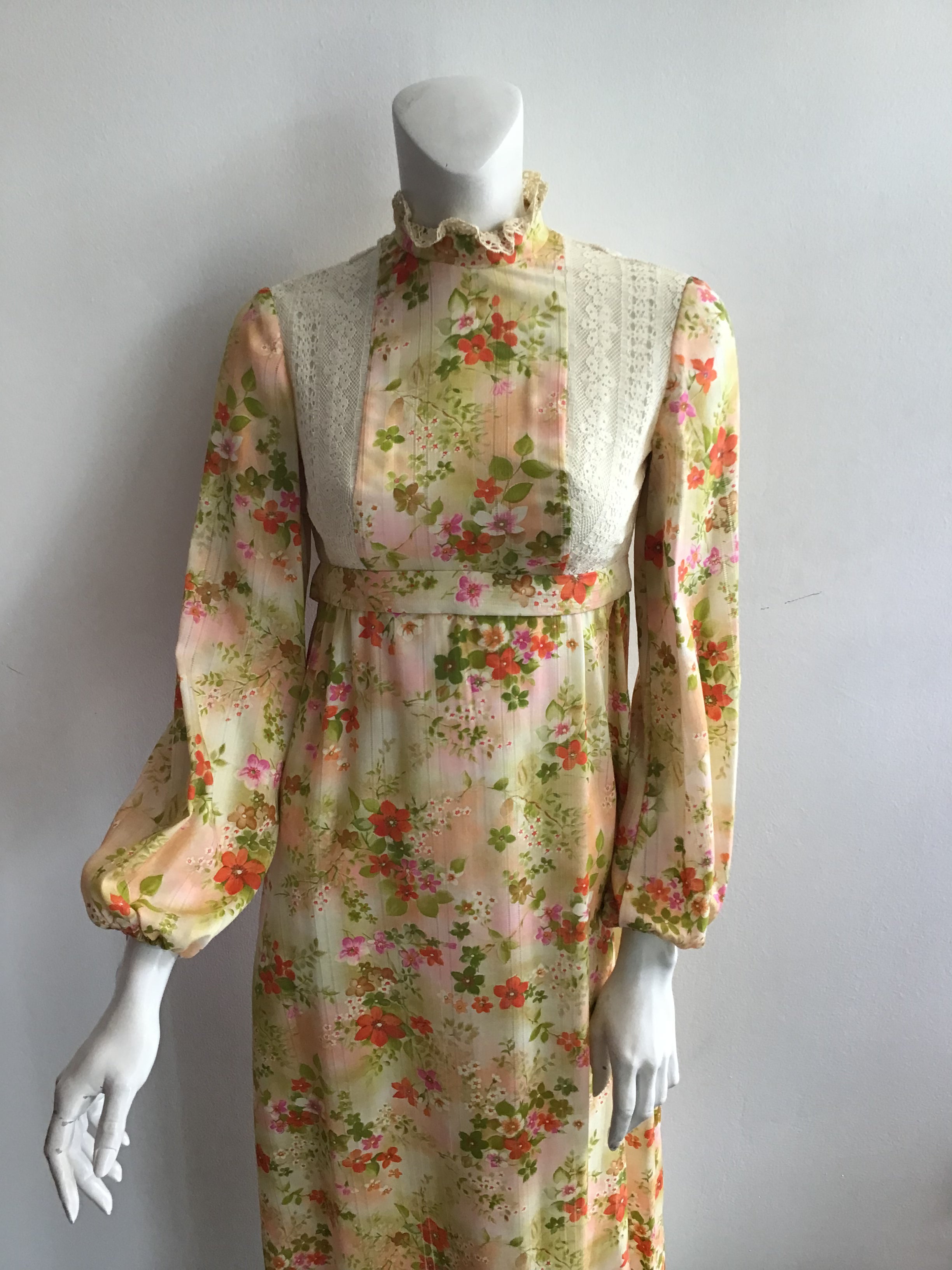1970's Orange Floral Polyester Maxi Dress with lace size 0-2